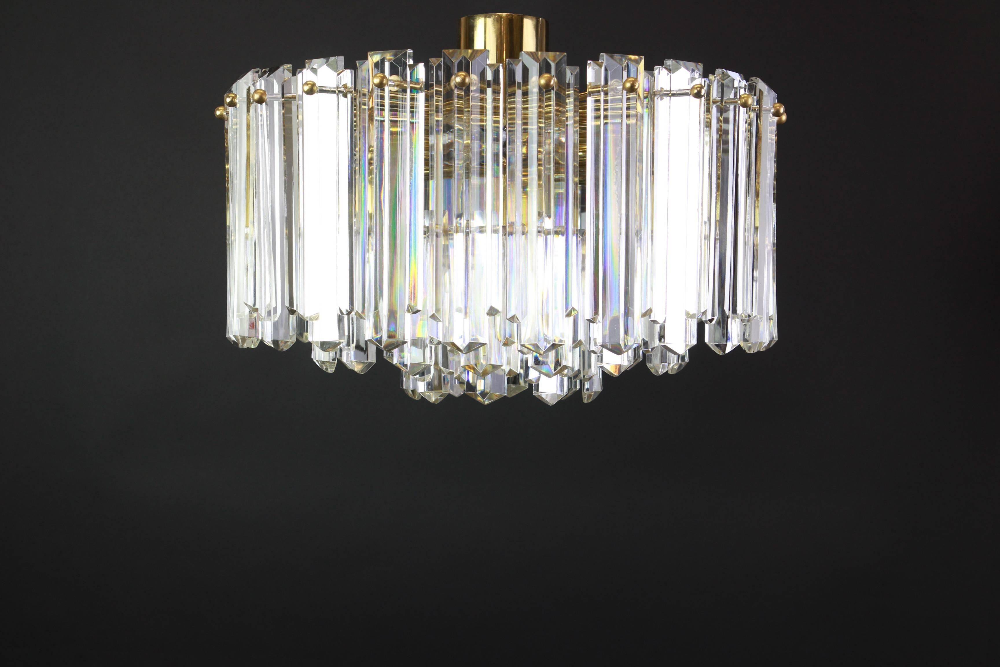 Elegant brass light fixture, crystal glass Floria, Kalmar, Austria, 1970.