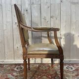 Fauteuil de bureau de style Louis XVI en cuir beige