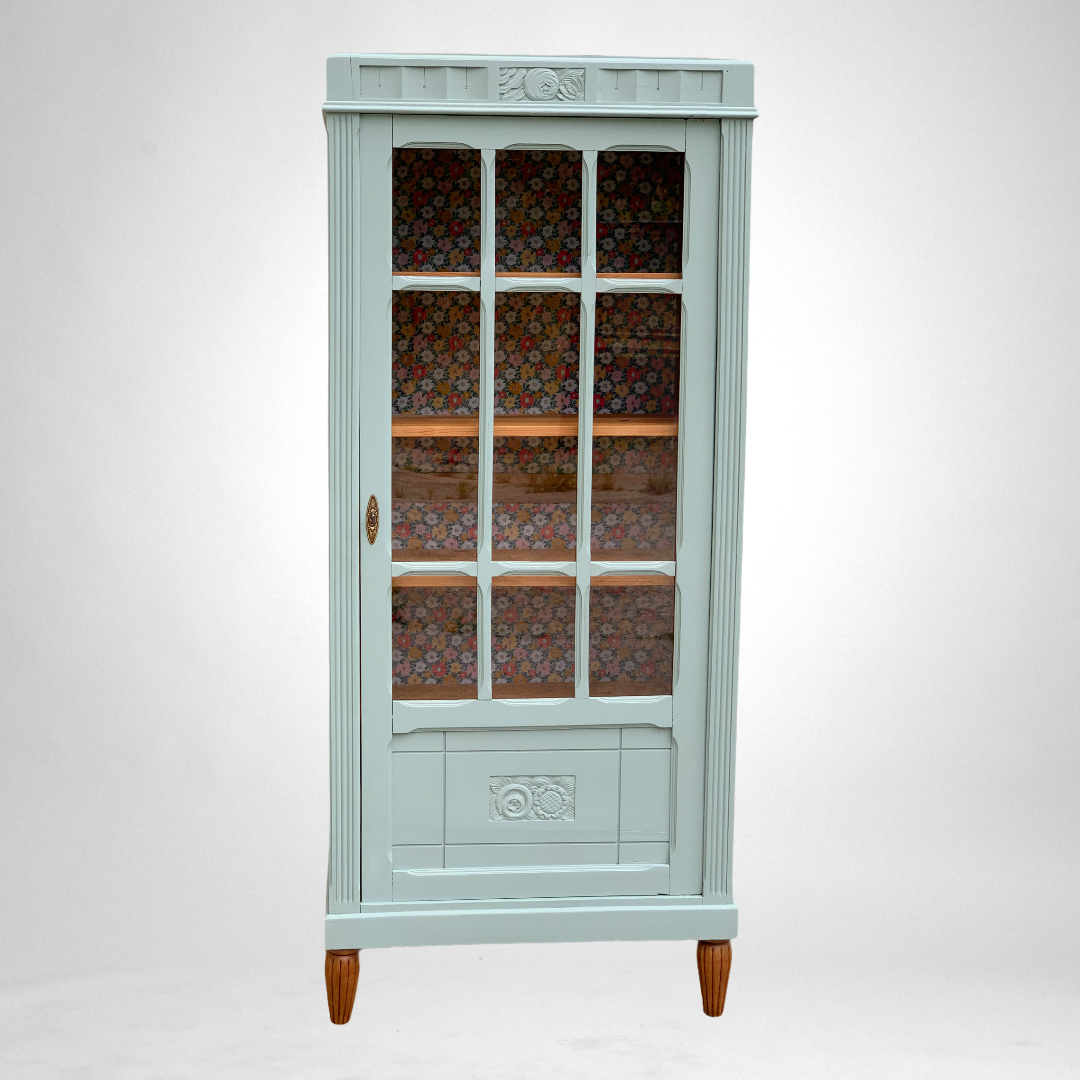 Parisian glass cabinet Art Deco 1930