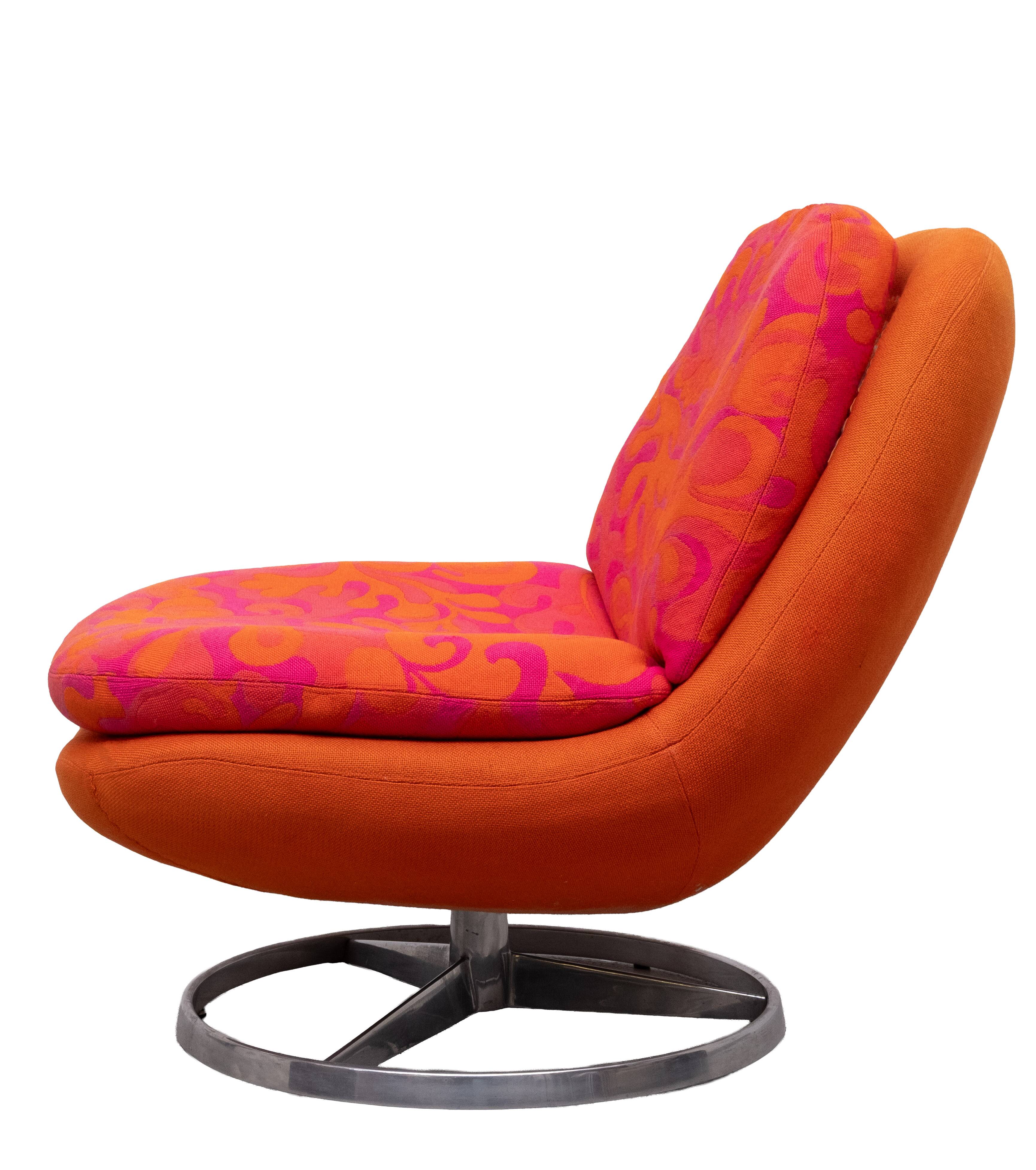 Lounge chair in the style