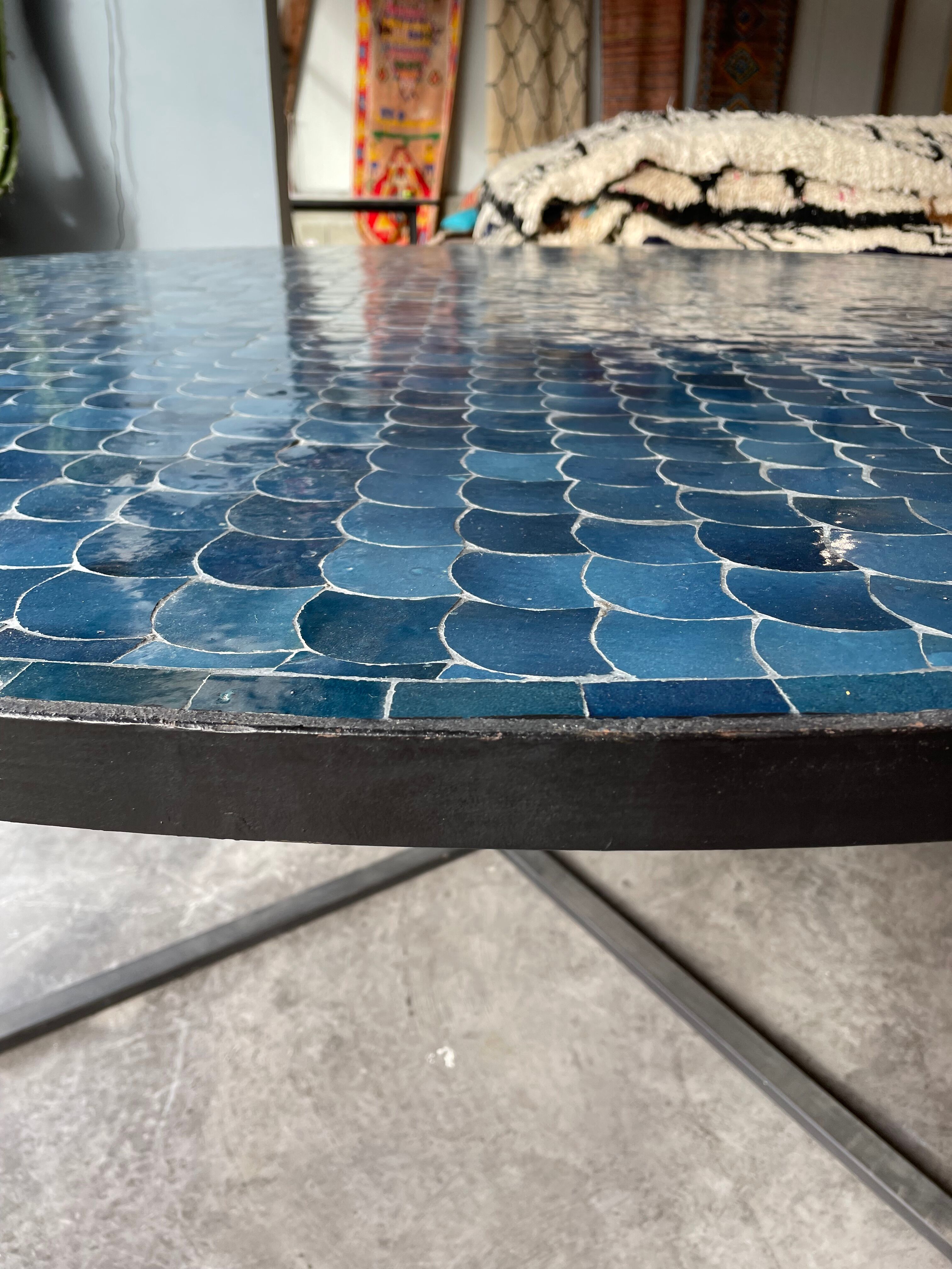 Round table zelliges handmade fish scales 12 people