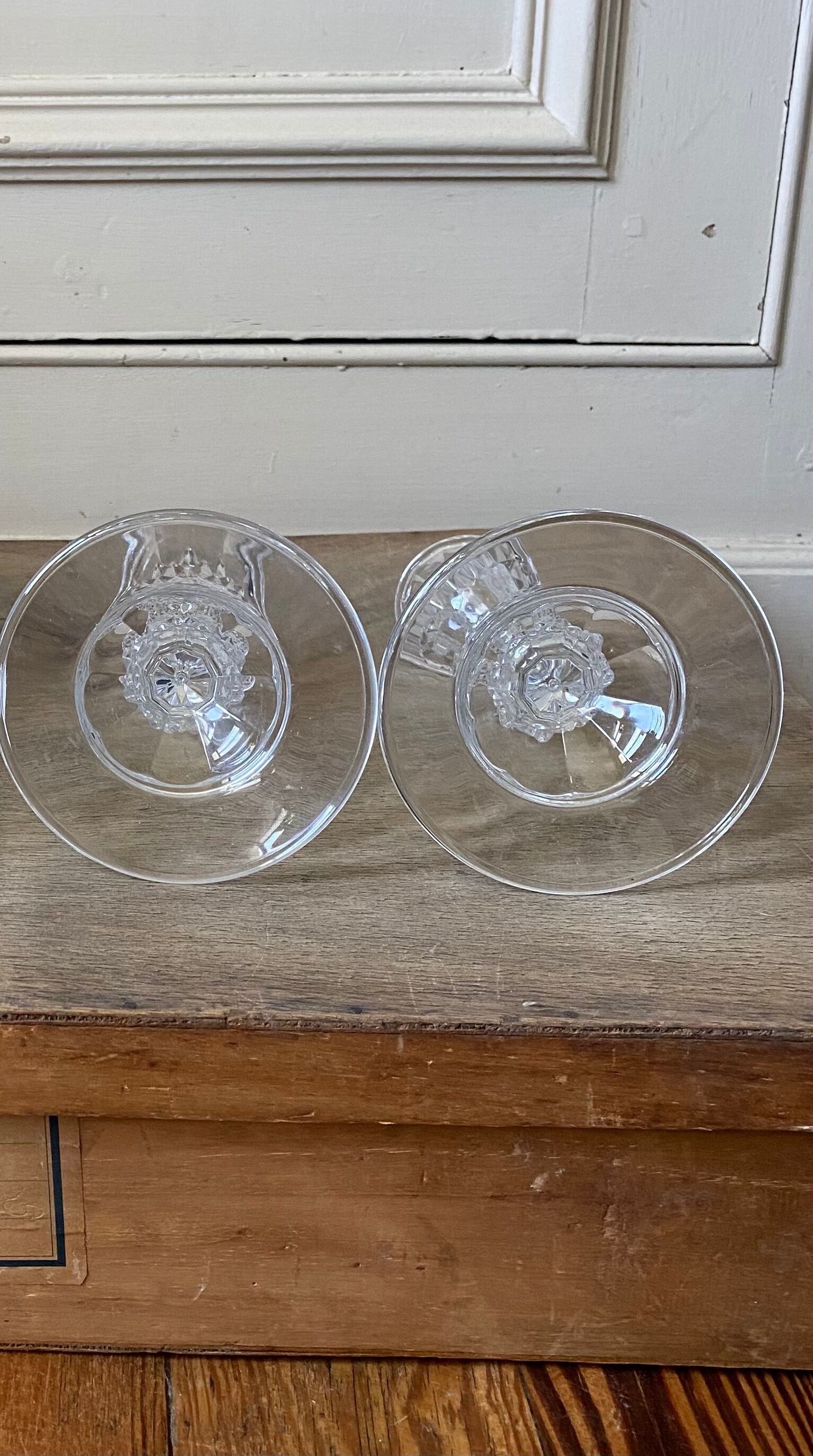 Set of two Arques crystal candle holders