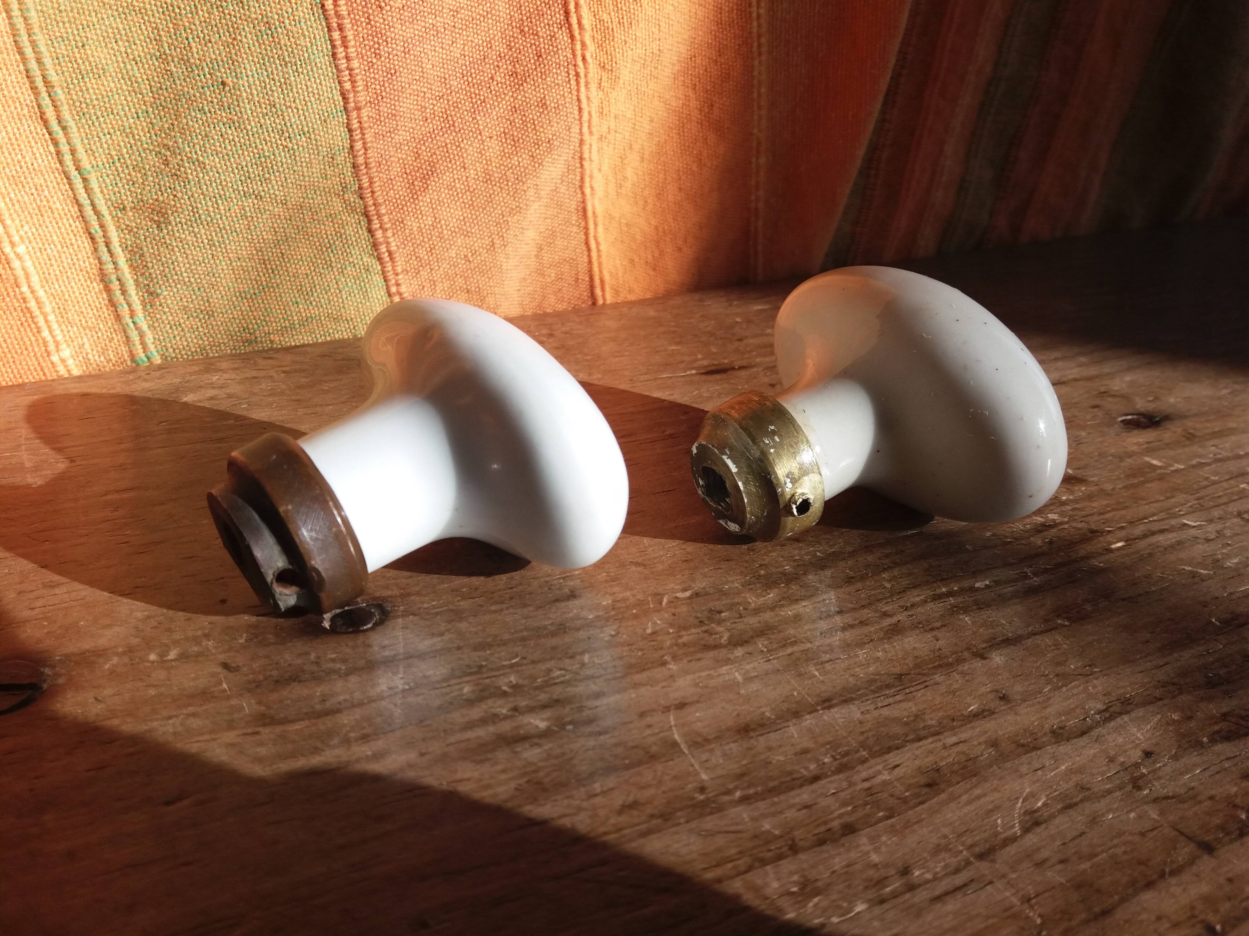 Porcelain door knob handles