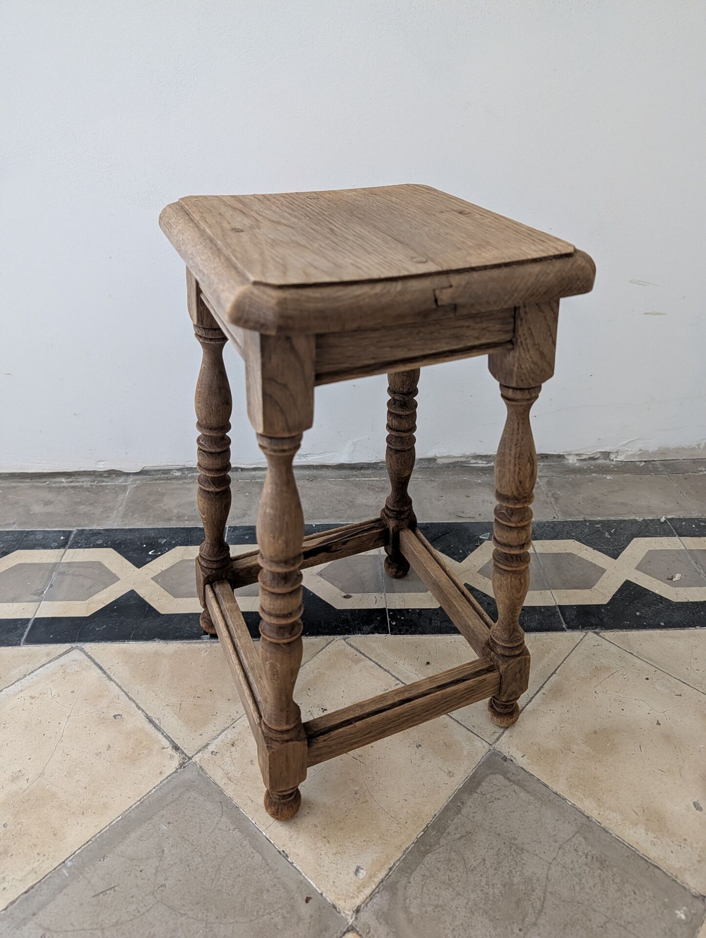Oak stool in Louis XIII style