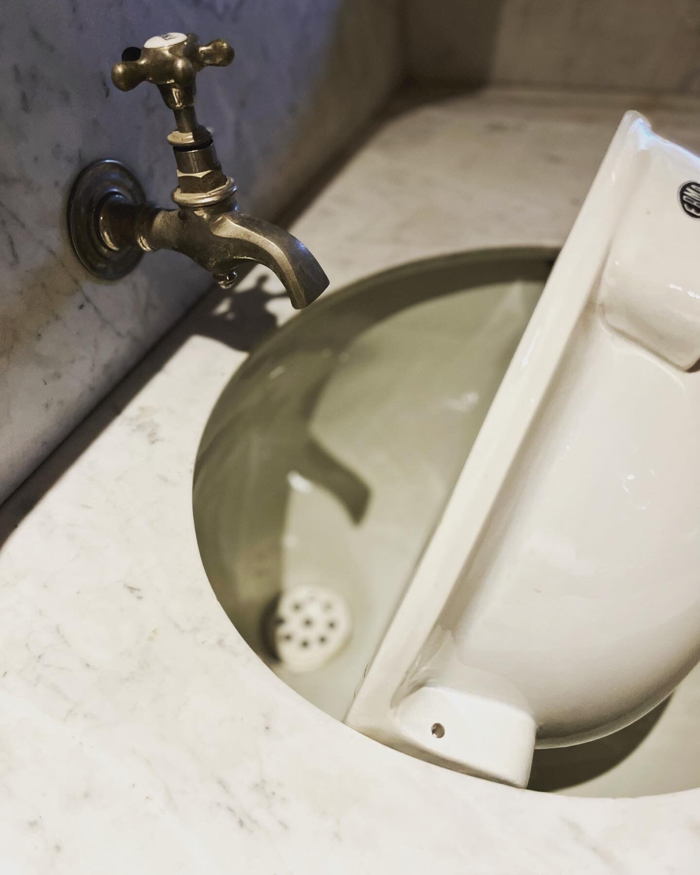 Bathroom cabinet with swivel sink 1930/40