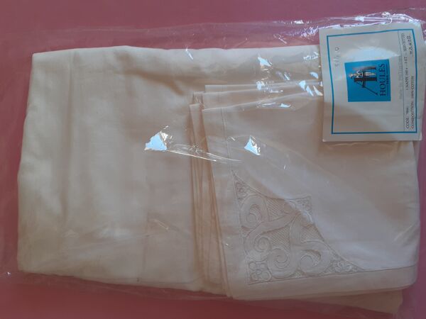 Nappe et serviettes houles