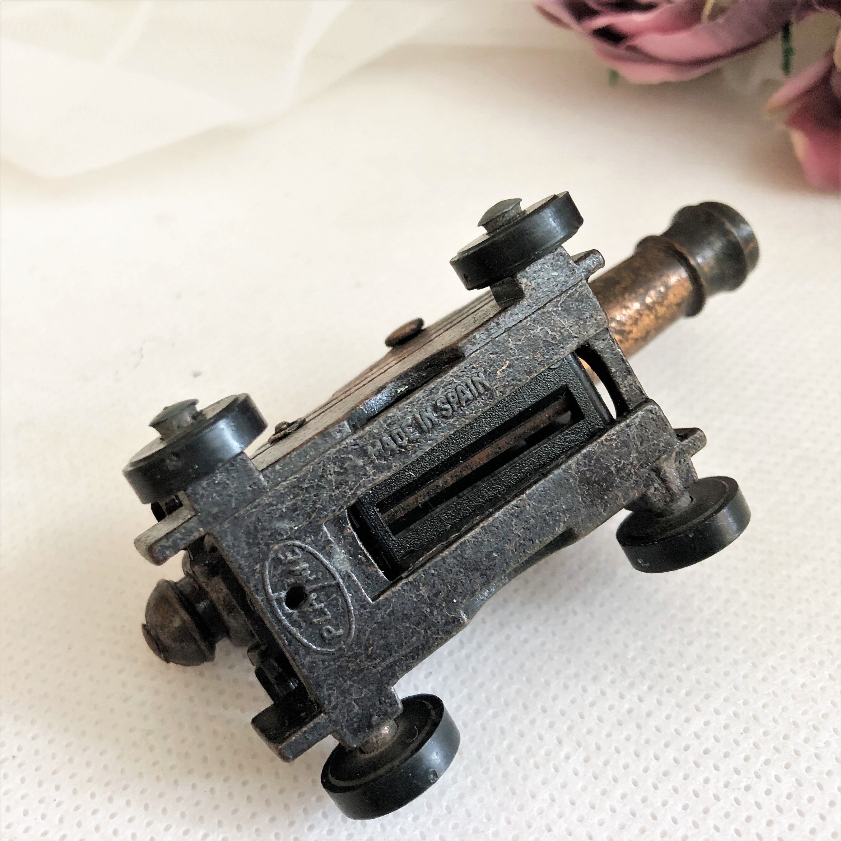 Pencil sharpener Play Me collection vintage naval gun 70s