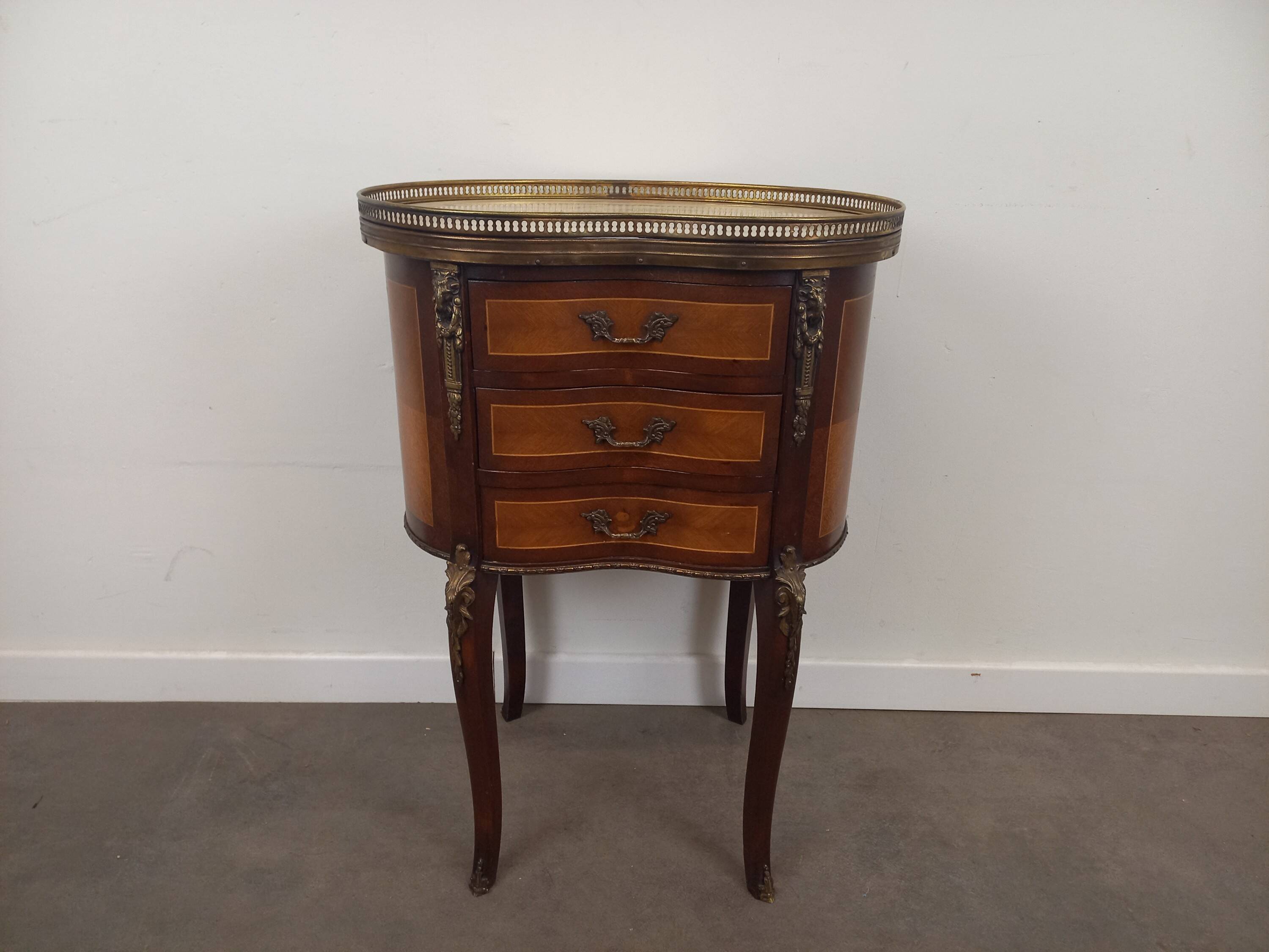 Small Louis XV style kidney chest of drawers