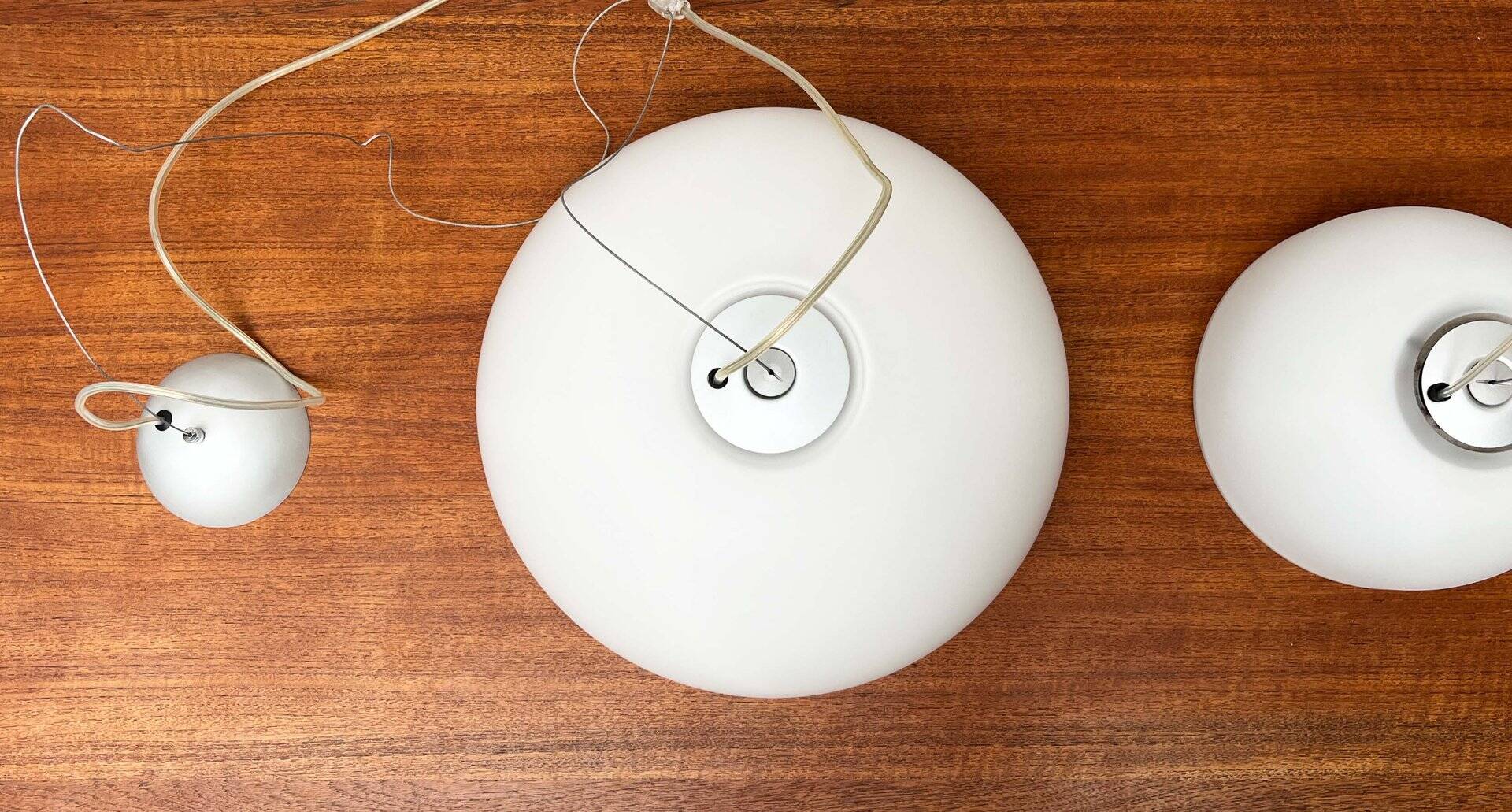 Postmodern Italian glass pendant lamp model Gaia by Luciano Cesaro for Tre Ci Luce, 1980s, set of 2.