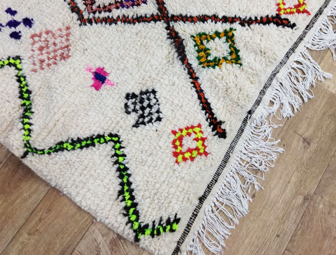 Handmade moroccan berber carpet 244 x 138 cm