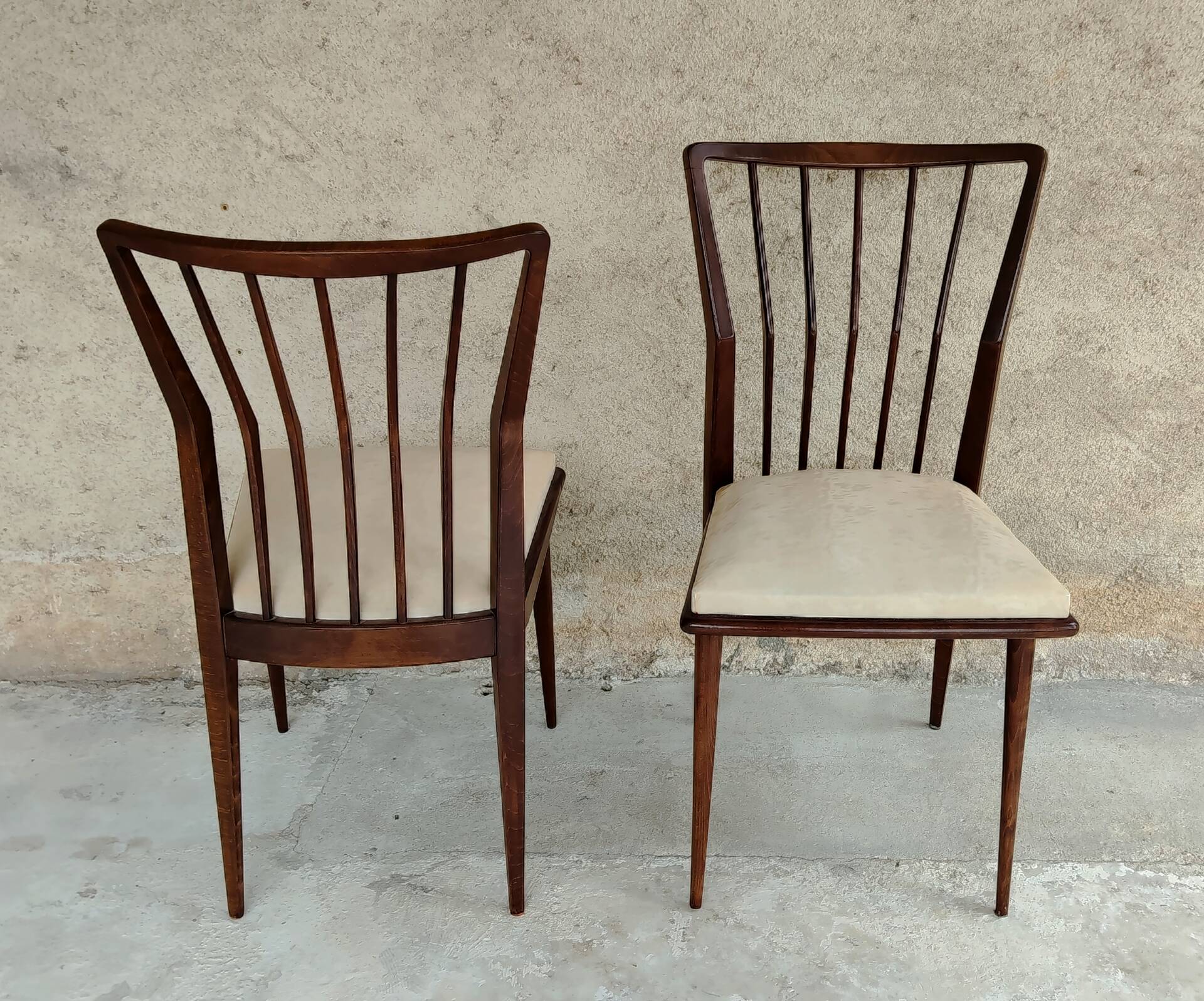 Suite de 4 chaises en bois par Maurizio Tempestini (It.) - mid.XXeme