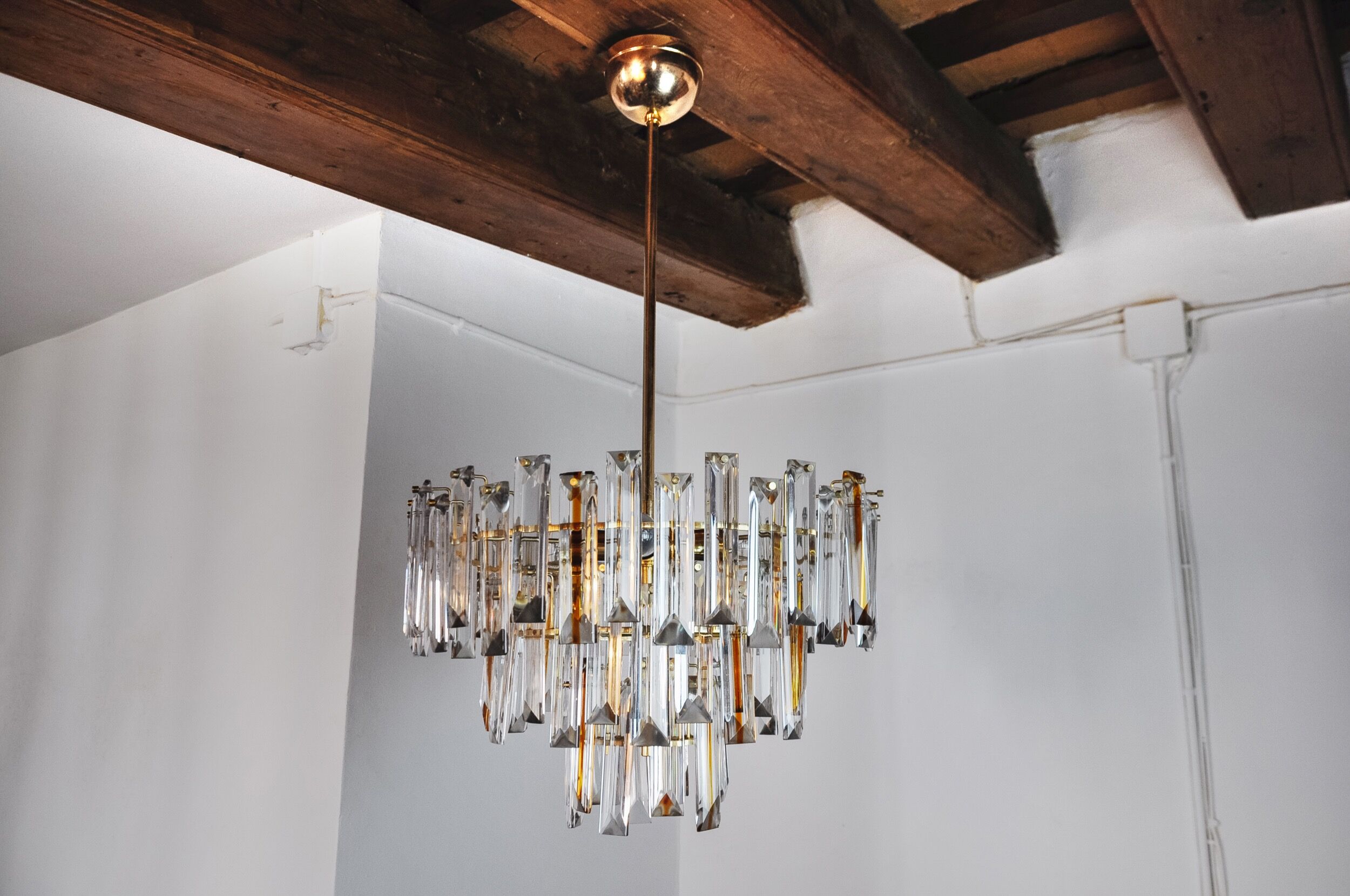 Venini two-tone chandelier, 3 levels, murano glass, Italy, 1970