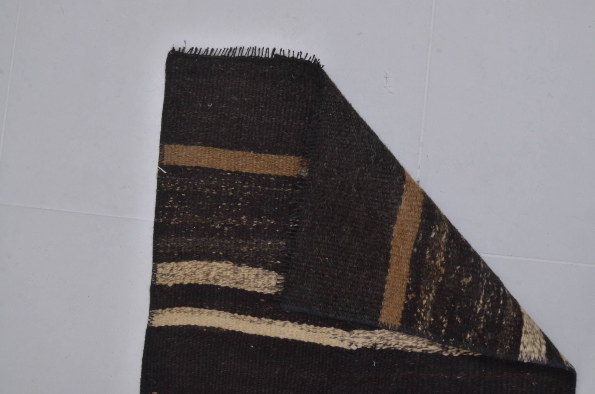 Tapis Kilim à rayures anatoliennes vintage sku3880