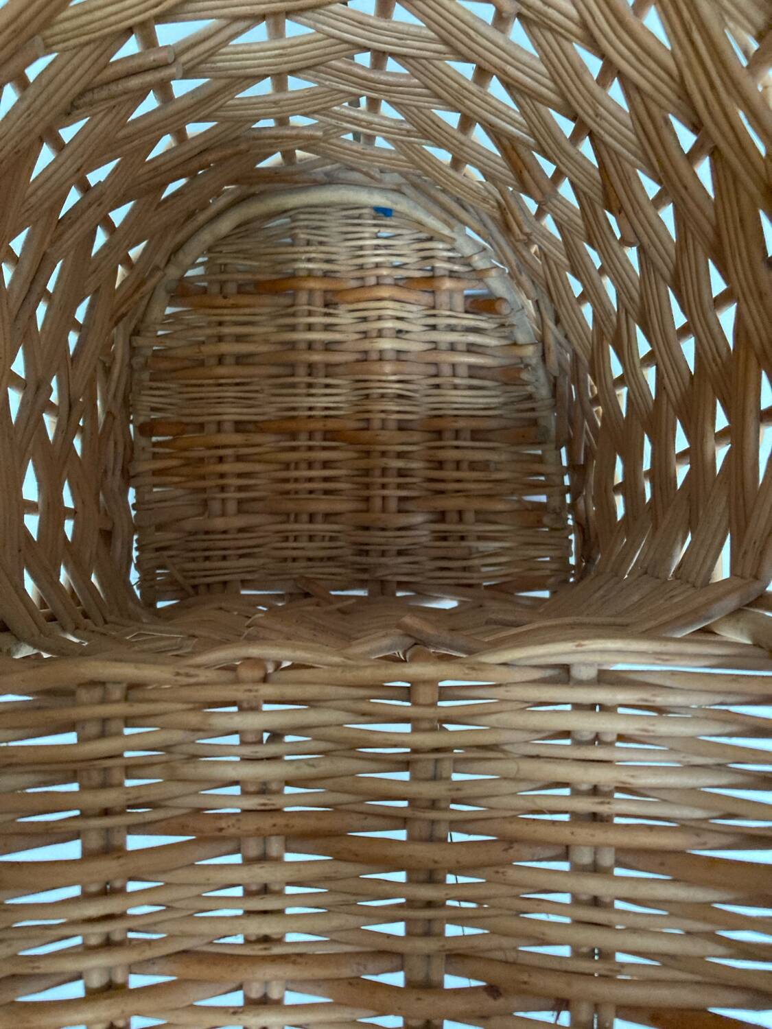 Panier d’escaliers en osier tressé, 1970