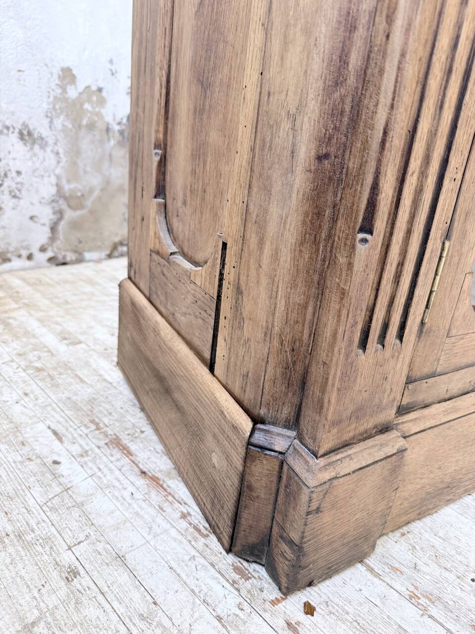 Enfilade display cabinet, solid oak, 1920.