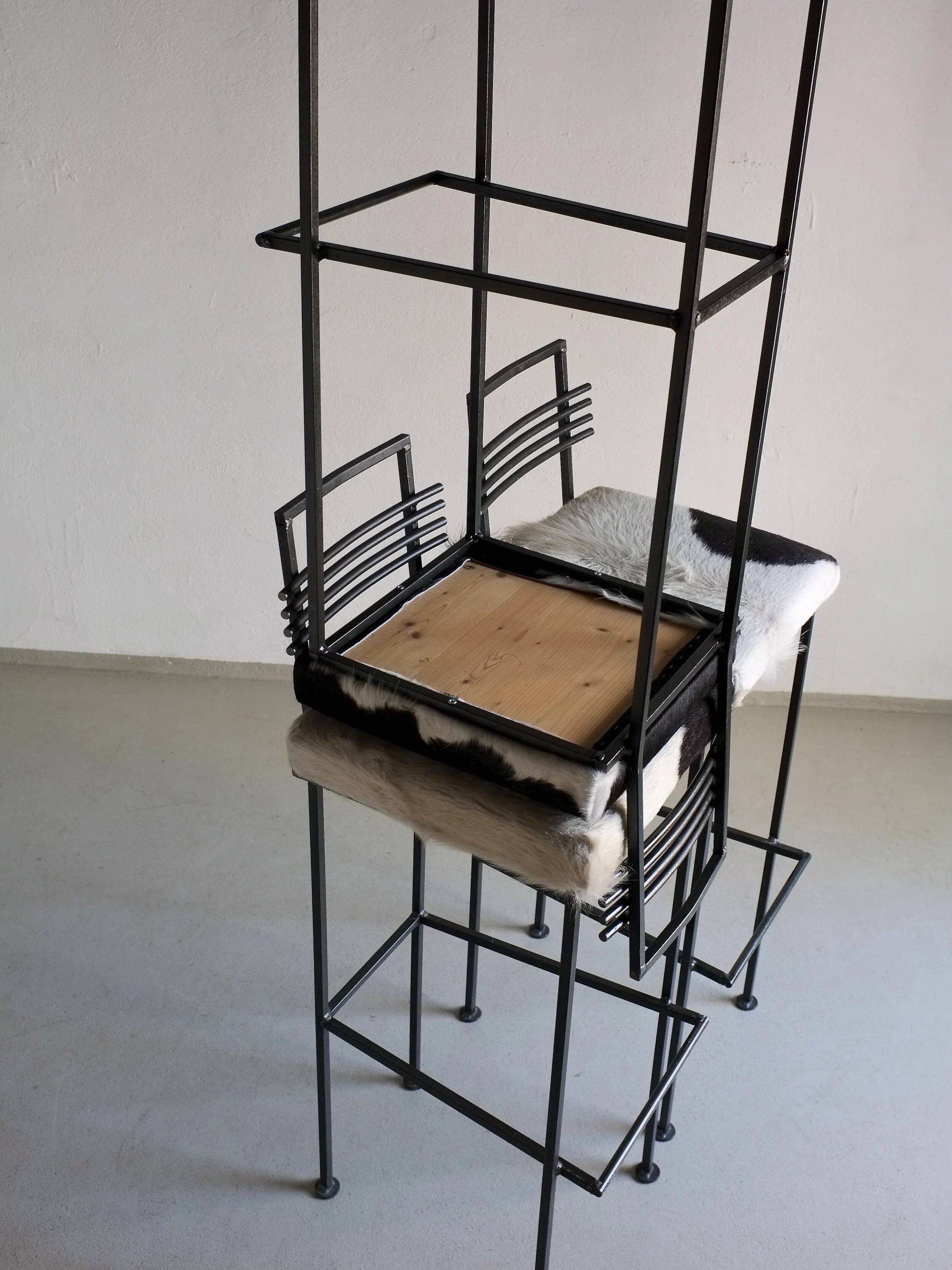 Trois tabourets de bar en fer forgé | Olsson & Dam | Suède | Années 1990