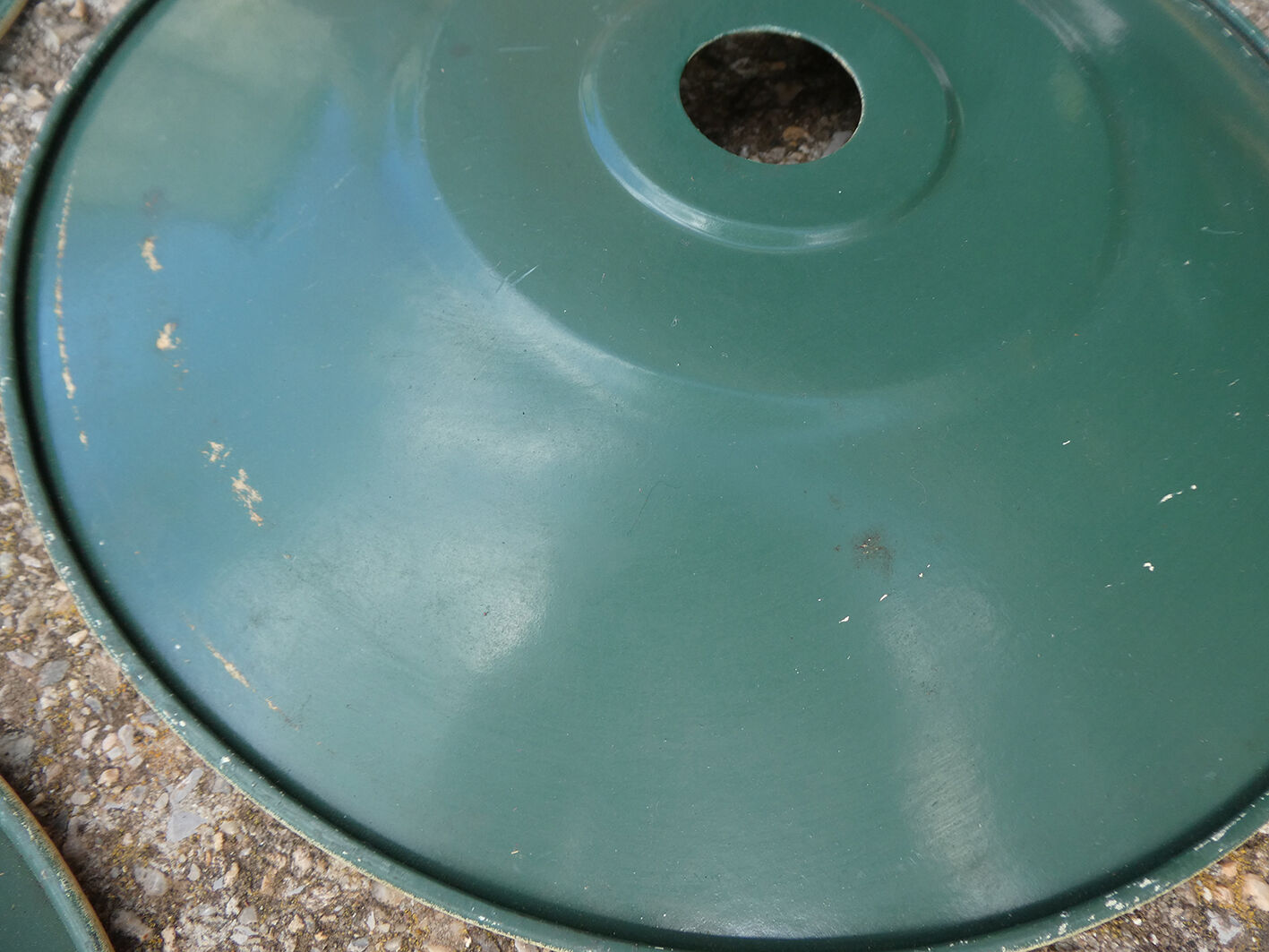 Lot of 5 green bistro lampshade in enamelled sheet metal - Souplemail