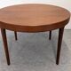 Table ronde extensible en teck de Oluf Theodor Larsen, Danemark vers 1970