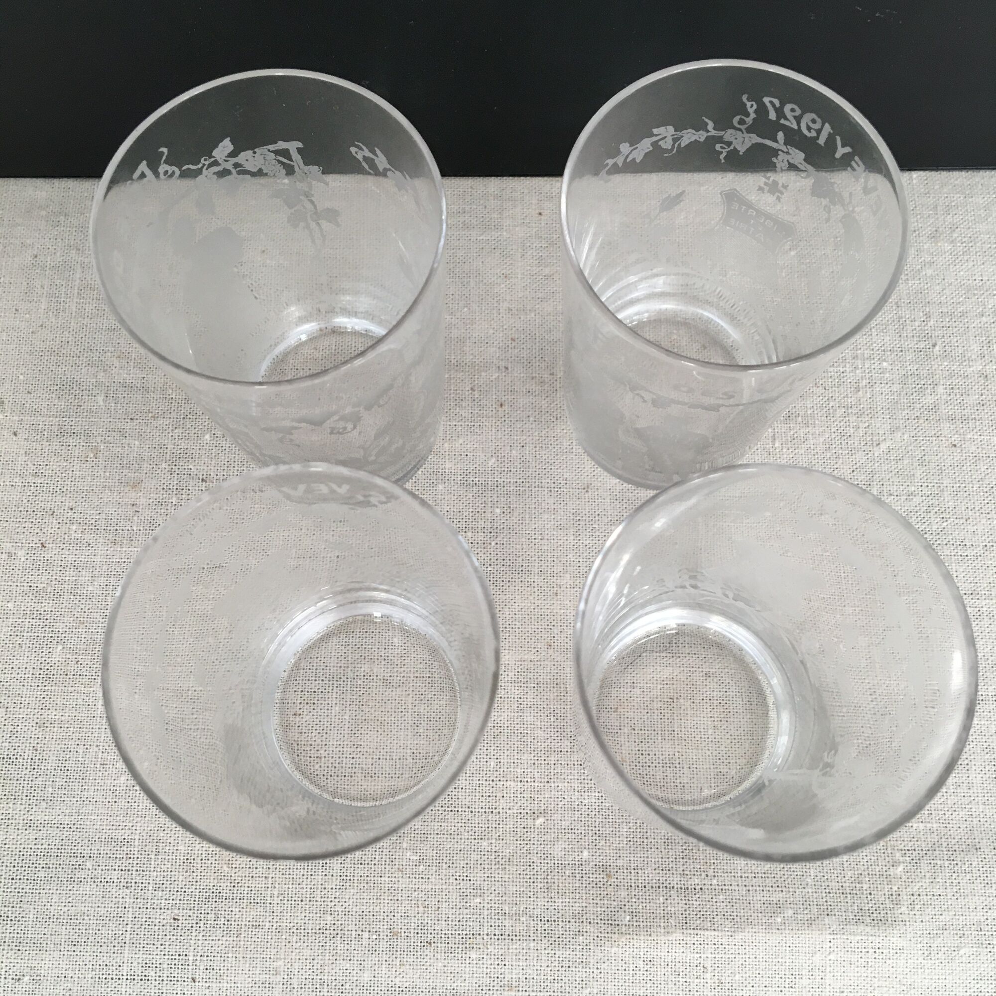 Set of 4 engraved cups "Vevey winegrowers' festival 1927"