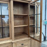 Masterful exhibition showcase from the early 20th century