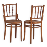 Anciennes chaises Thonet avec assise gravée (c.1920). Ensemble de 2 pièces