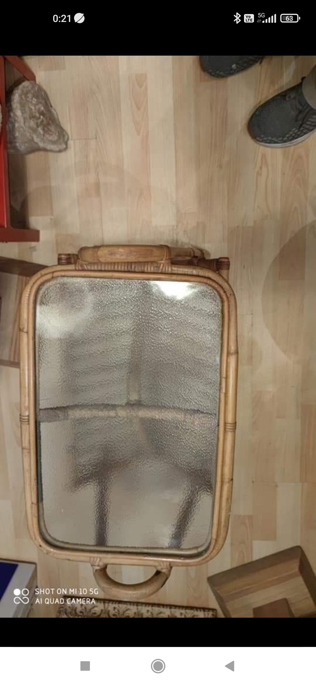 Rattan and frosted glass end table with magazine rack