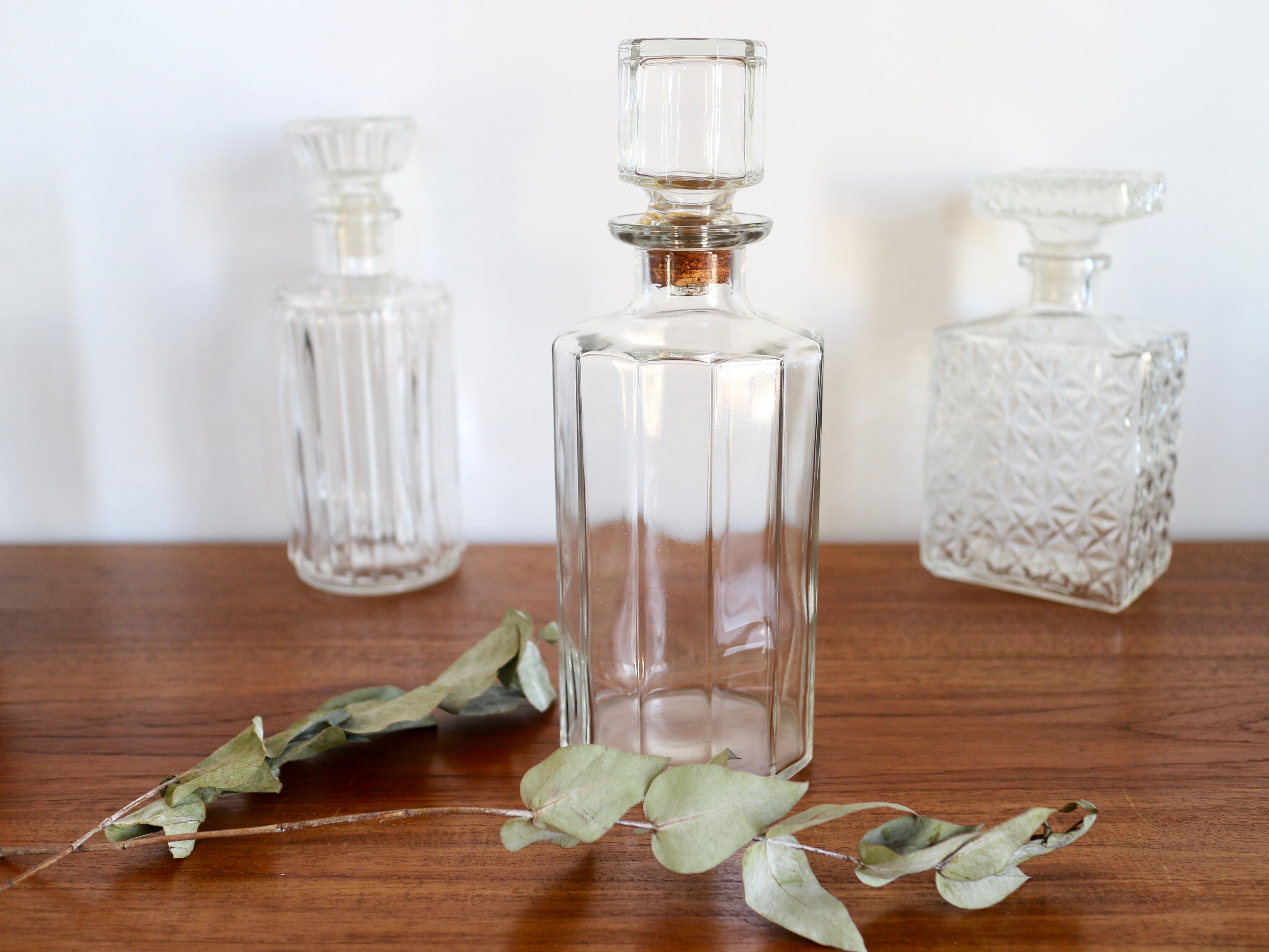 Round whiskey carafes