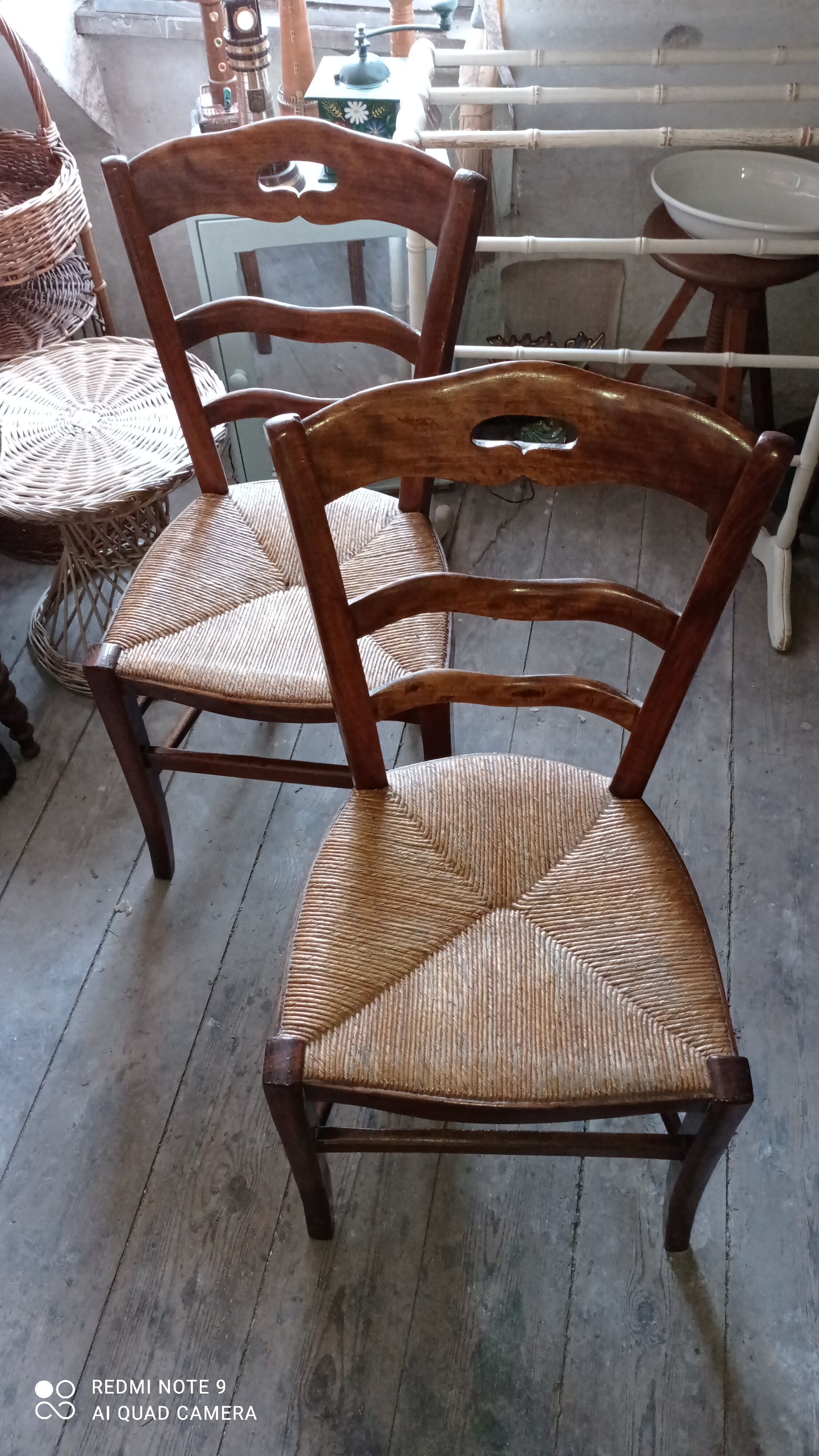 2 chaises paillées