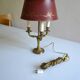 Lampe bouillotte 3 feux bronze et abat jour tôle bordeaux