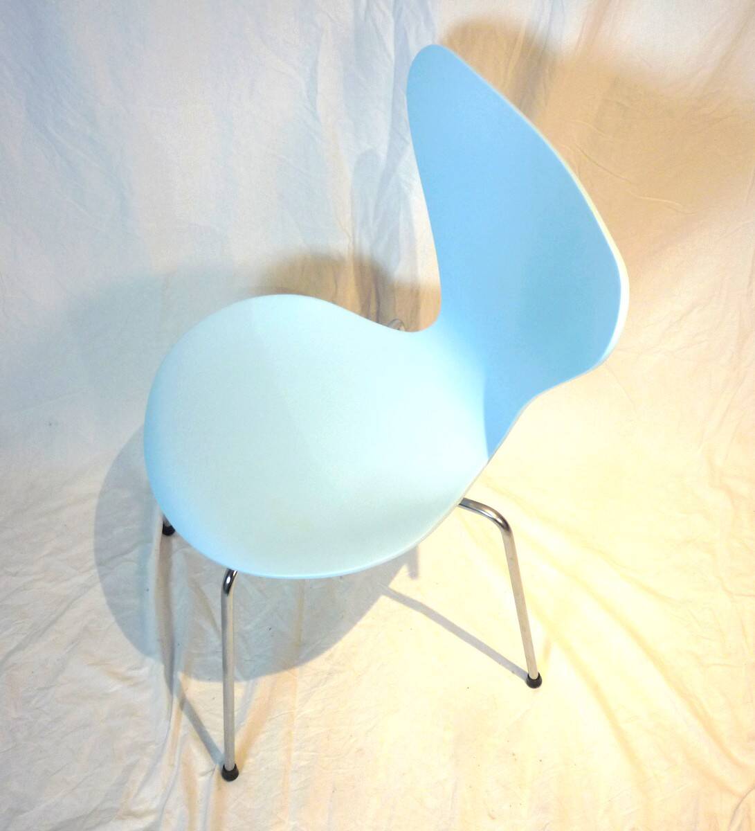Chair mod. 3107 Arne Jacobsen Azur