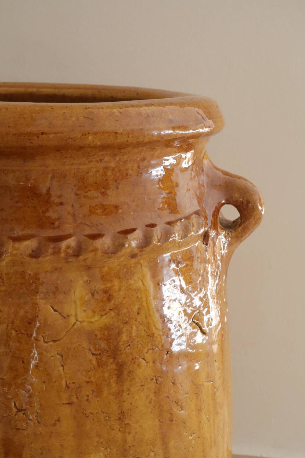 Large terracotta jar tamegroute enameled in curry yellow