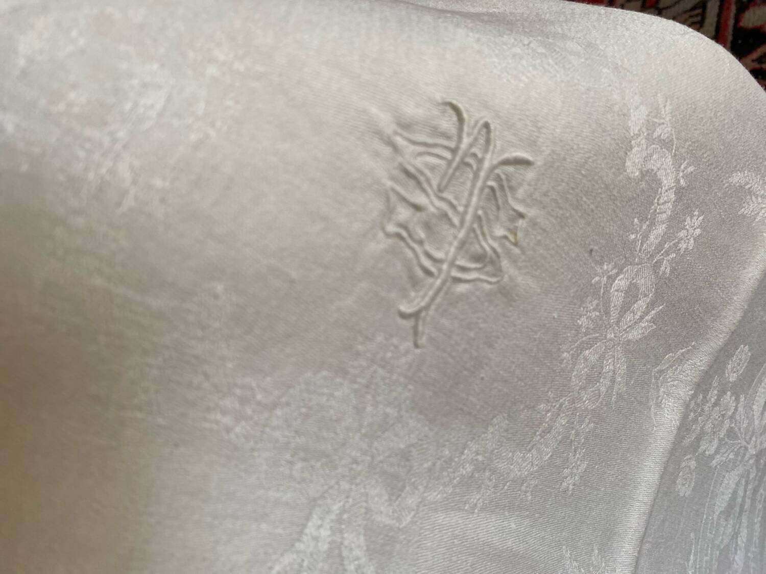 6  serviettes de table en fil de coton damassé blanc monogramme SL.