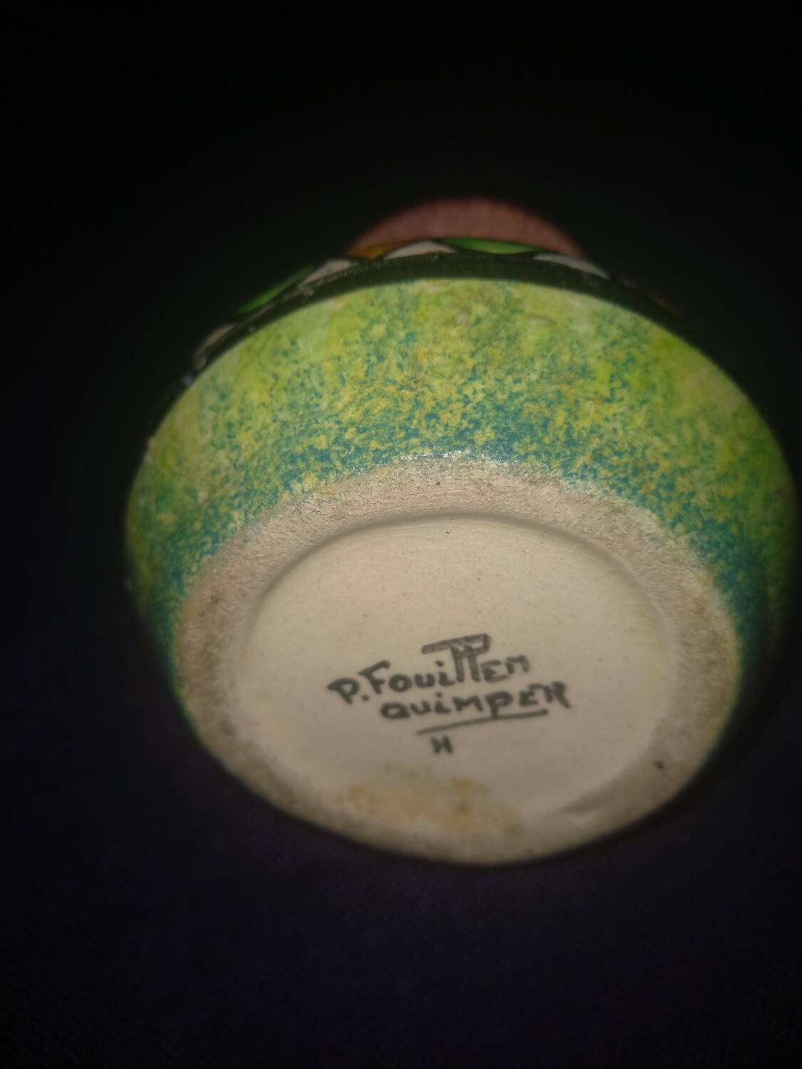 Small vase signed Foulen