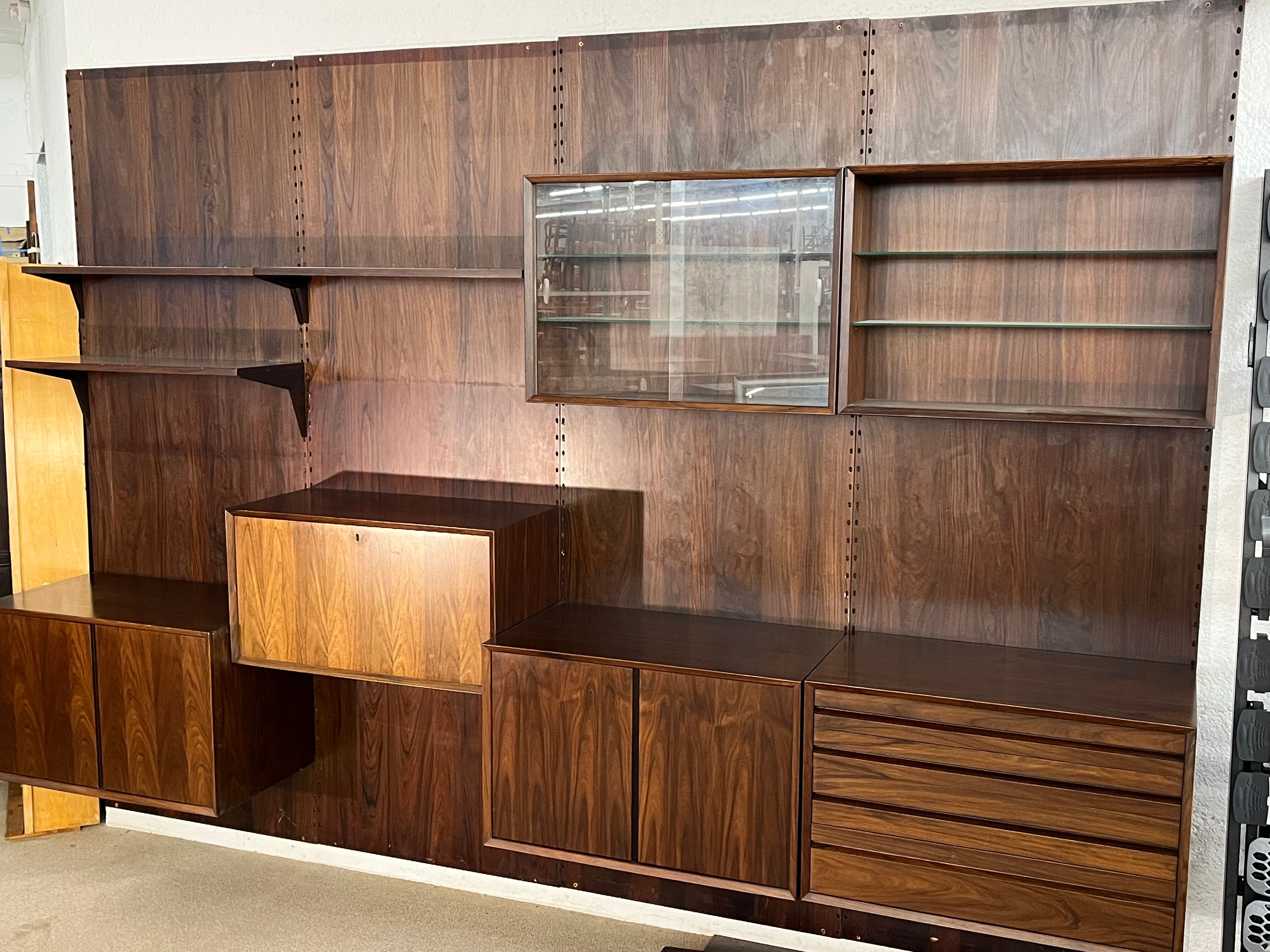 Étagère palissandre modulable murale Poul Cadovius