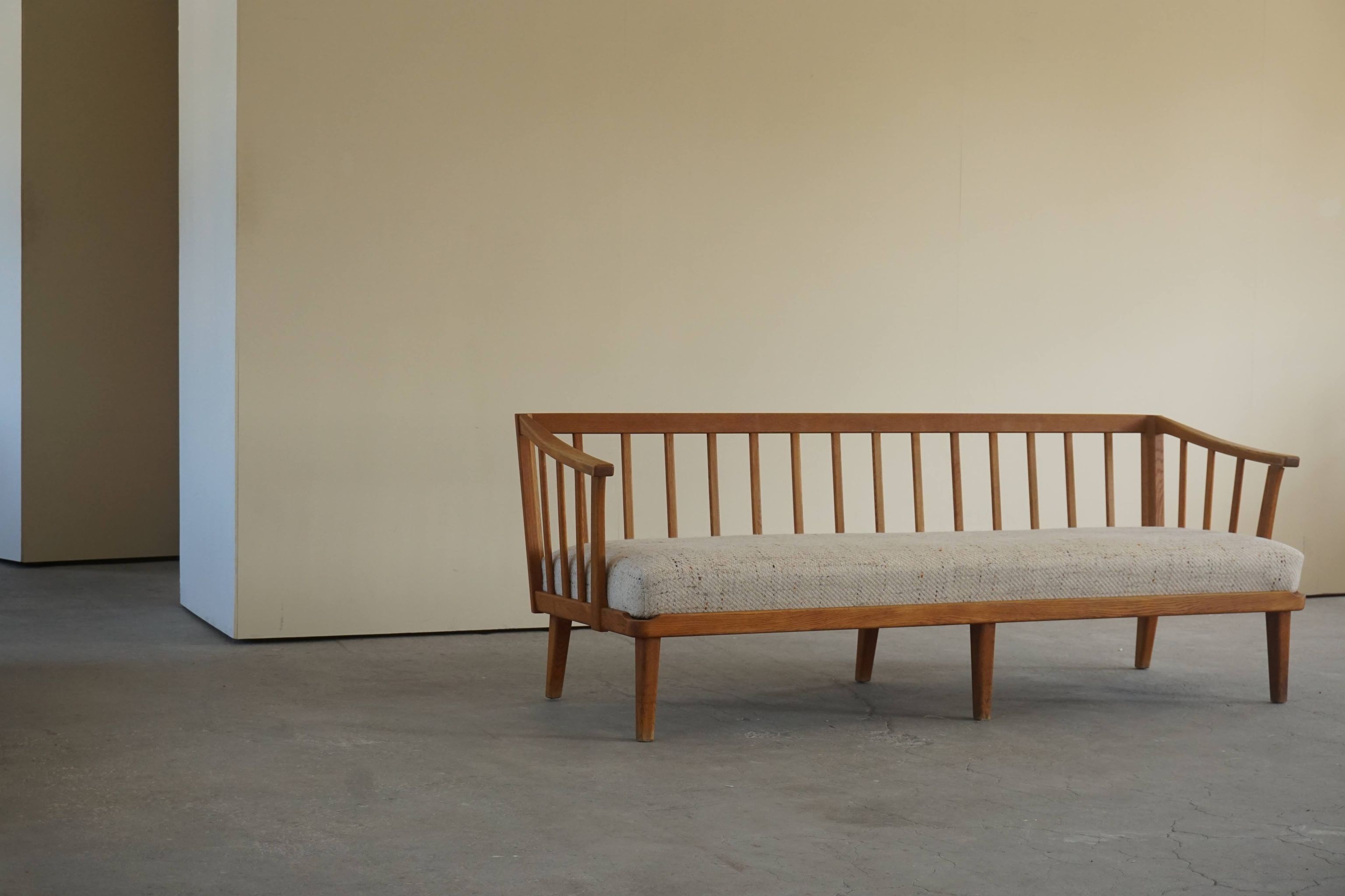 Canapé trois places suédois du milieu du siècle par Carl Malmsten, modèle « Visingsö », années 1960