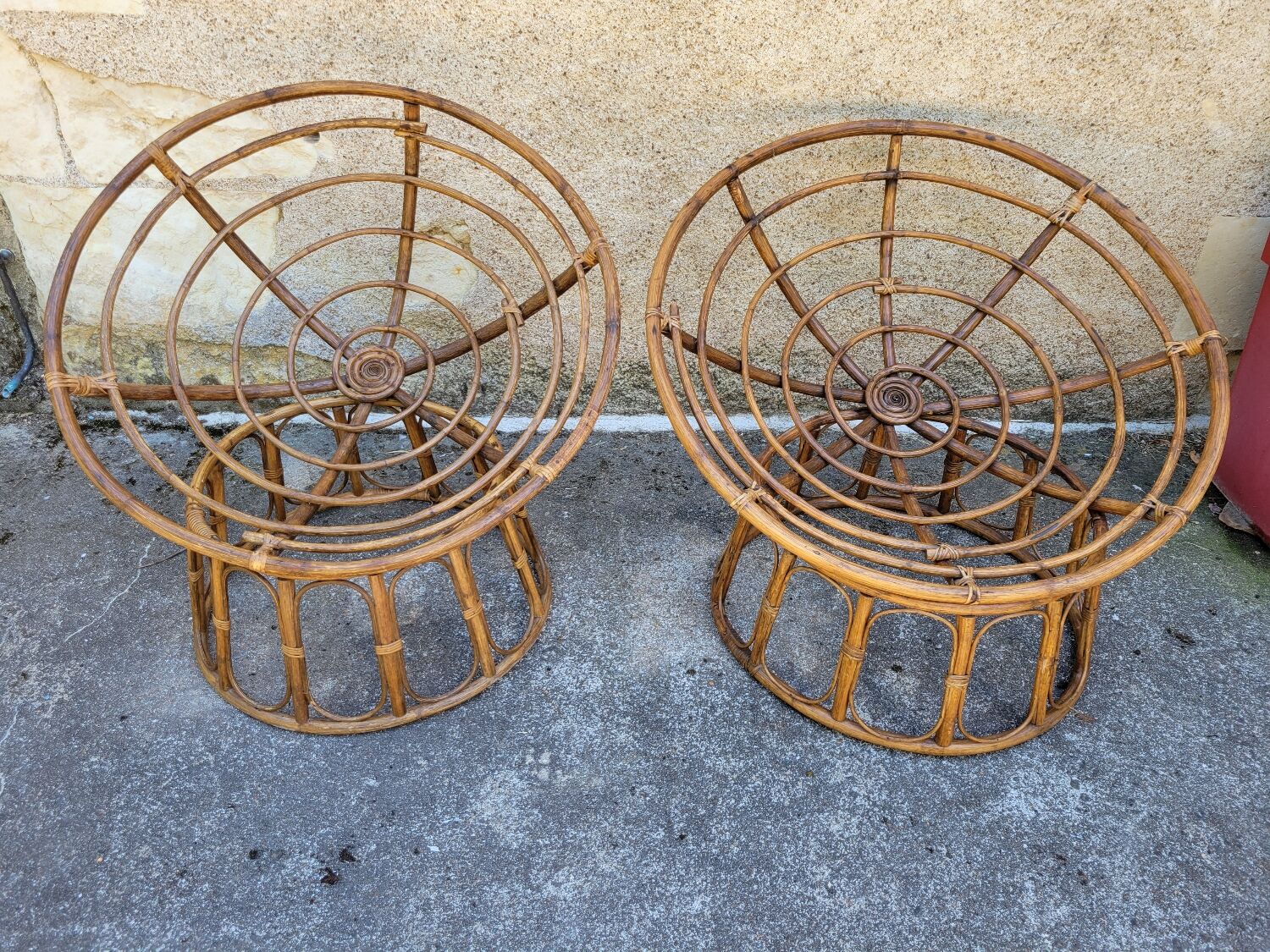 Pair of rattan armchairs or love seats from the 70s