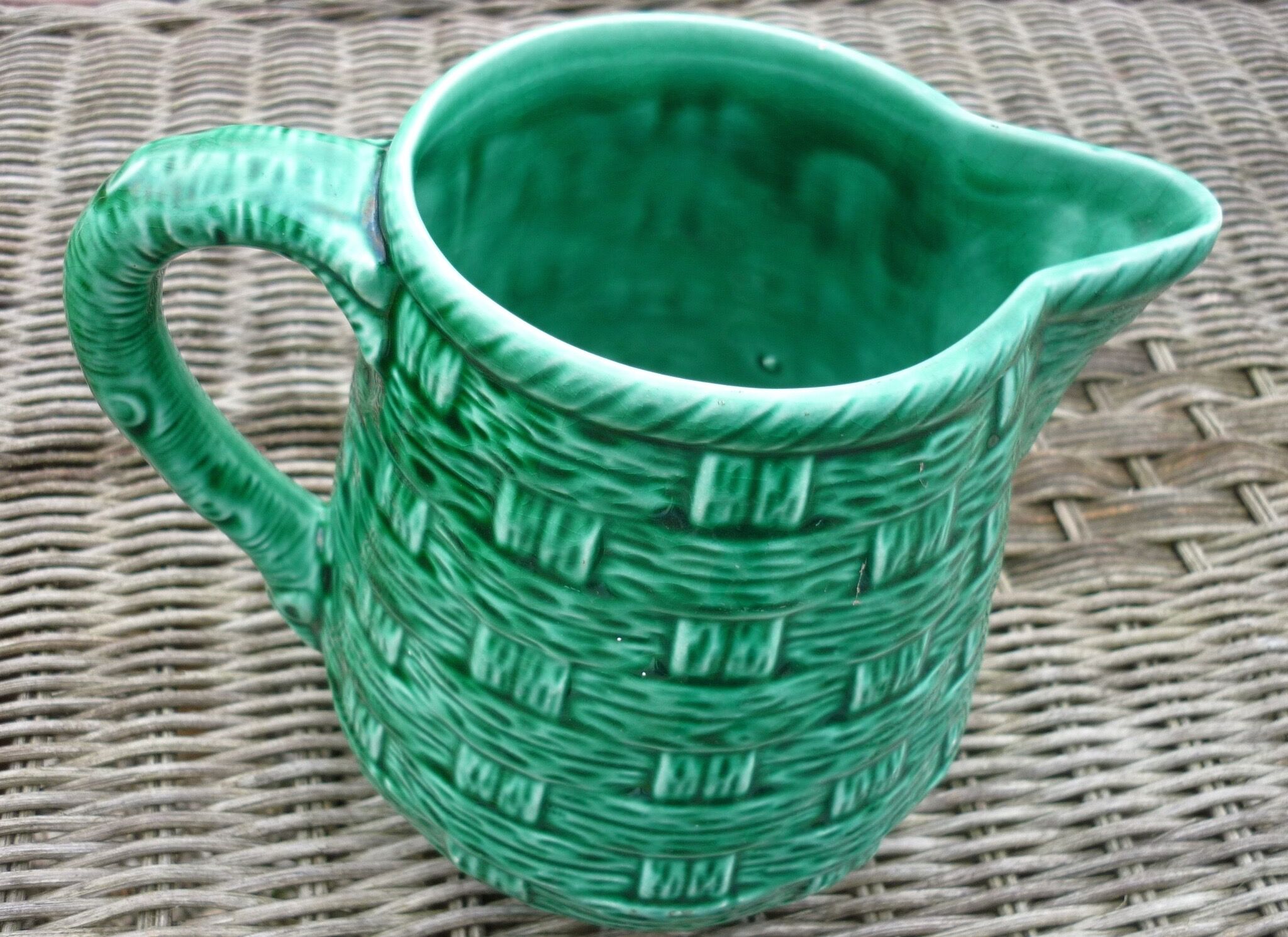 Pitcher in dabbling from Sarreguemines