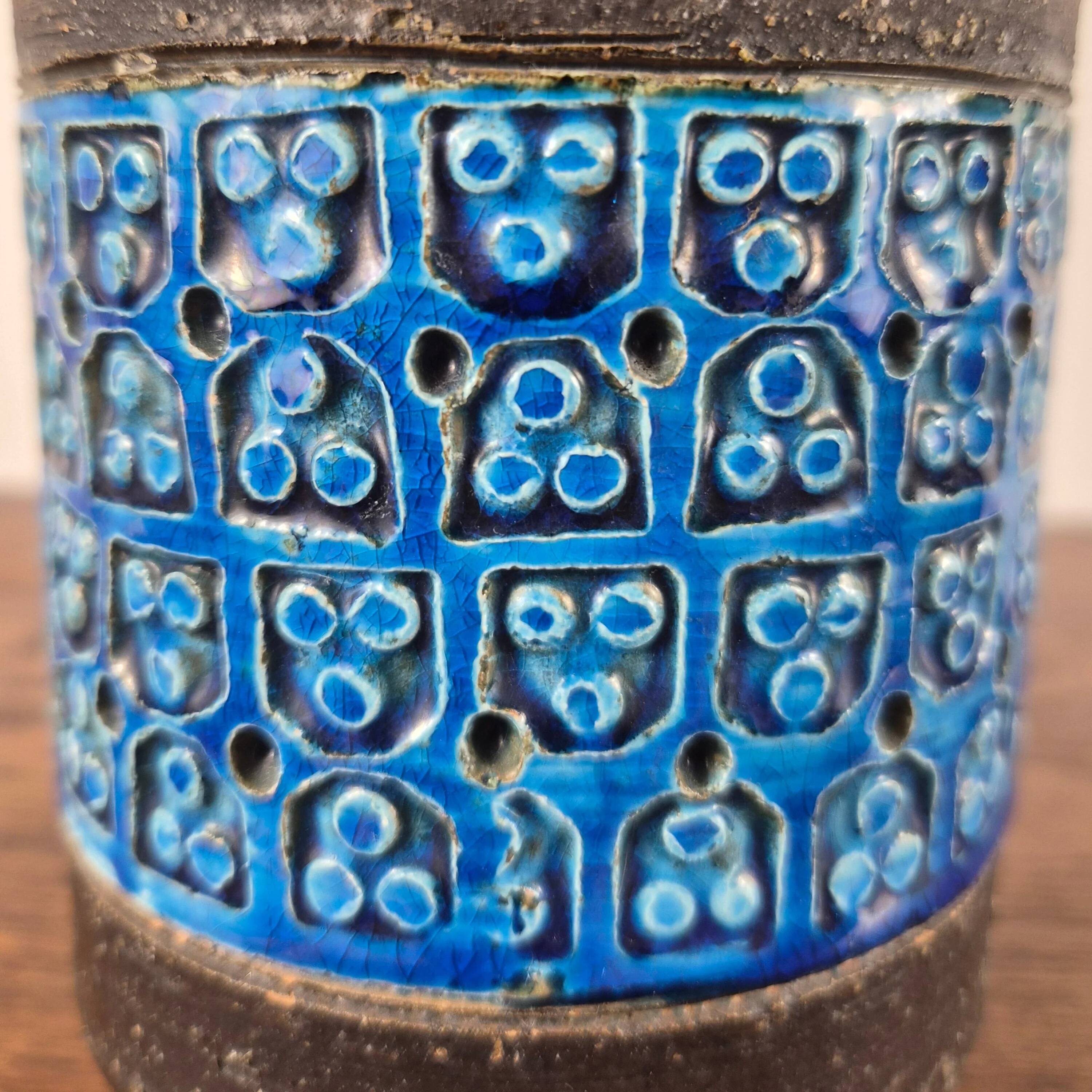 Terracotta vase with Trifoglio decoration in ceramic by Aldo Londi for Bitossi, Italy, 1960.