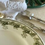 4 ironstone plates.