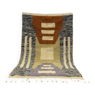 Traditional handmade wool rug, size 100 x 200 cm