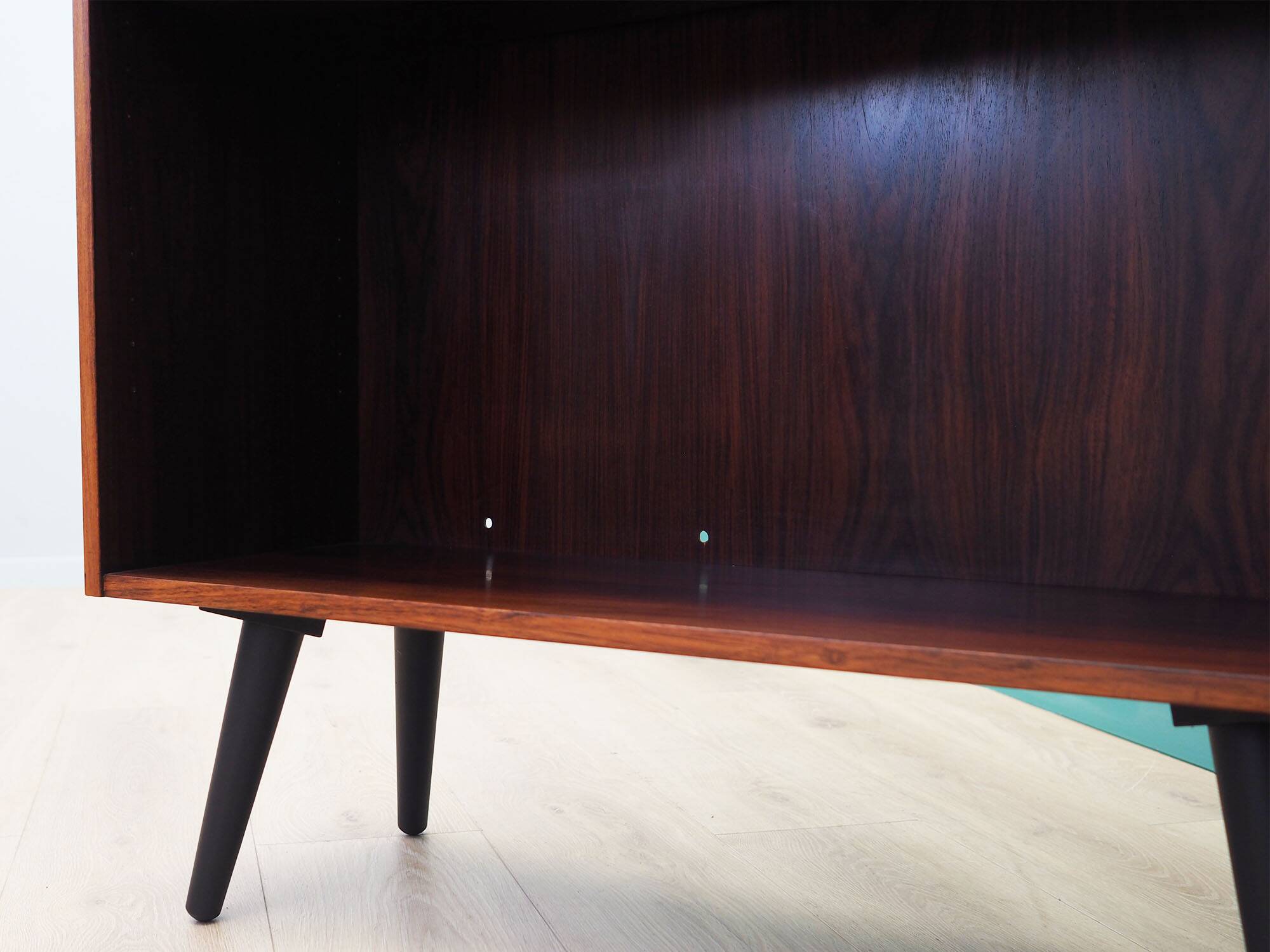 Bibliothèque en palissandre, design danois, années 1960, production : Danemark