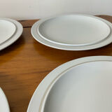 White and silver plates