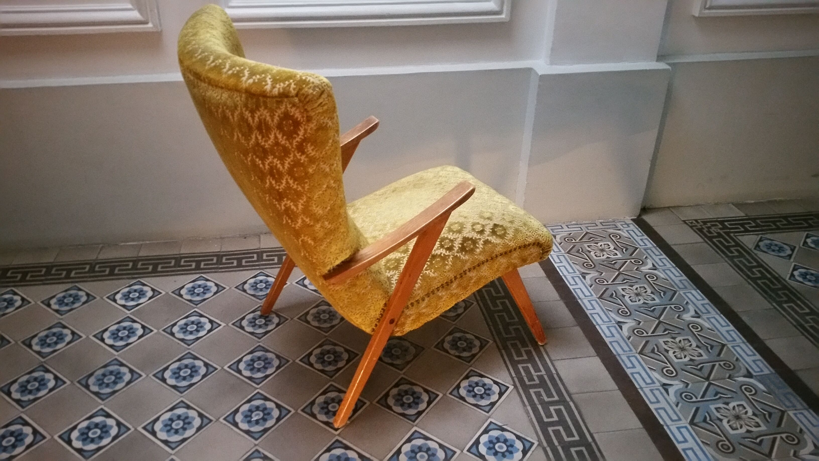 Scandinavian 50 60 years flesh wing lounge chair