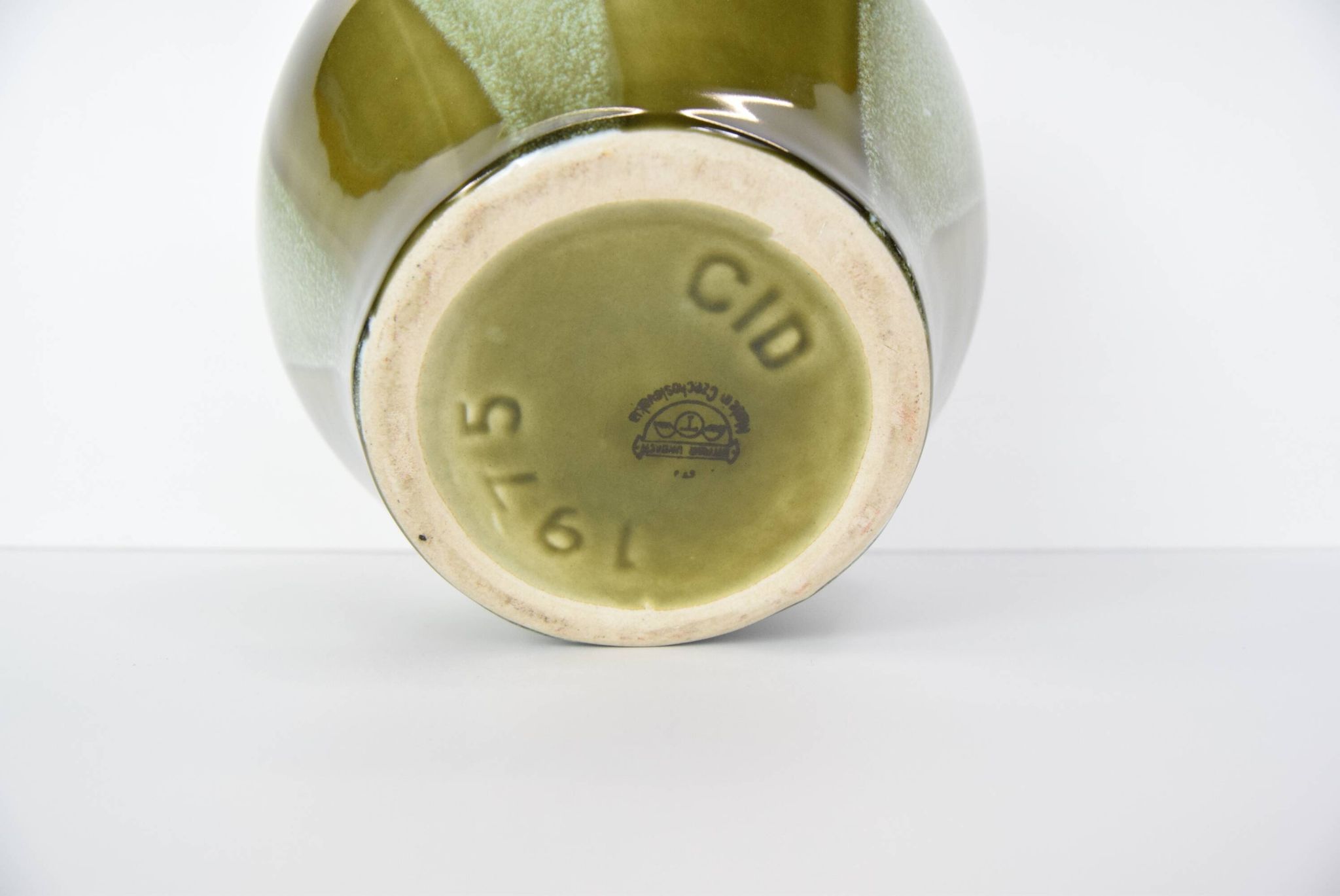 Mid-century design vase by ditmar urbach,type cid 1975.