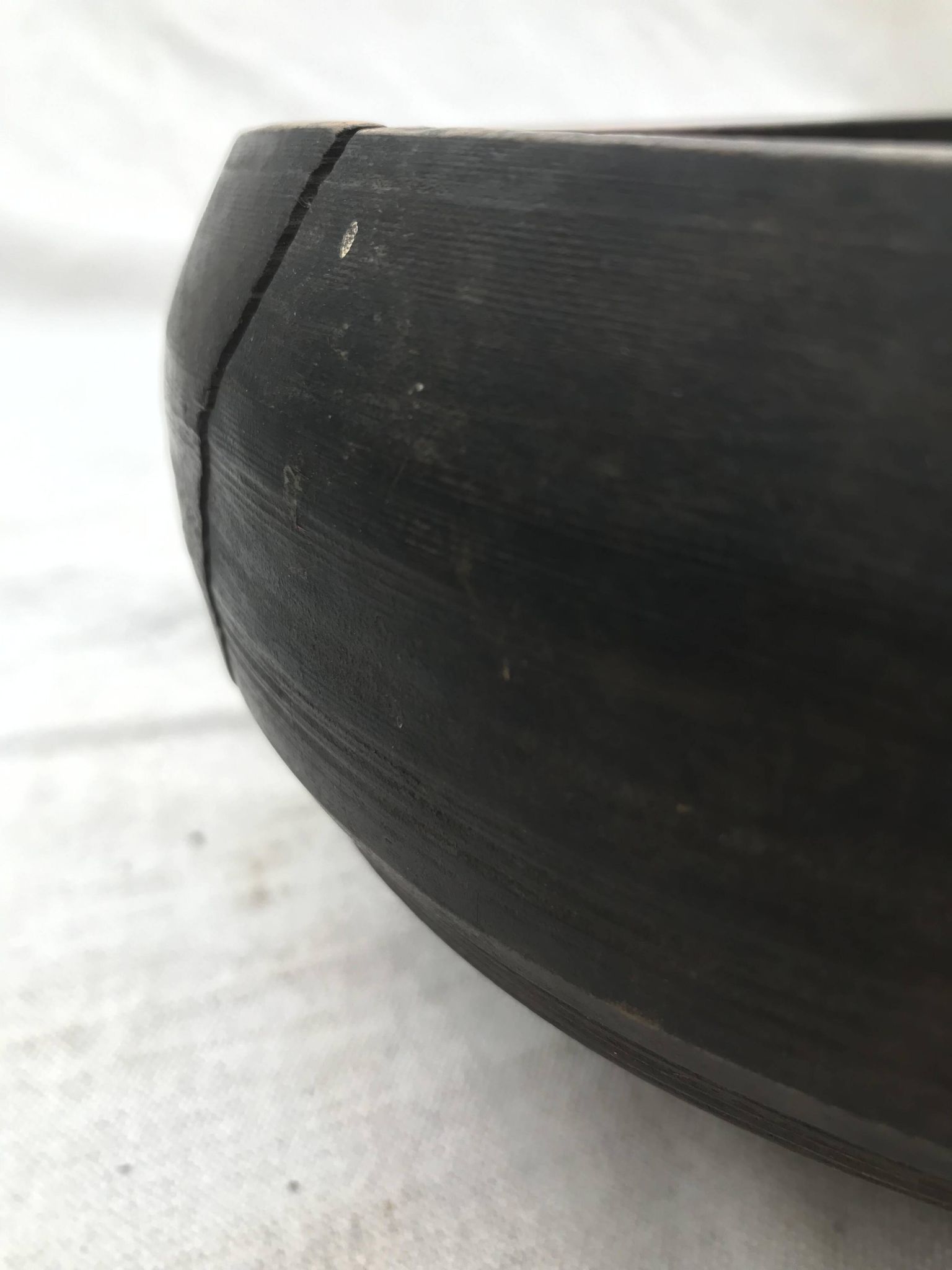 Antique bol en bois