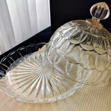 Cloche à fromage sur son plateau en verre pressé moulé