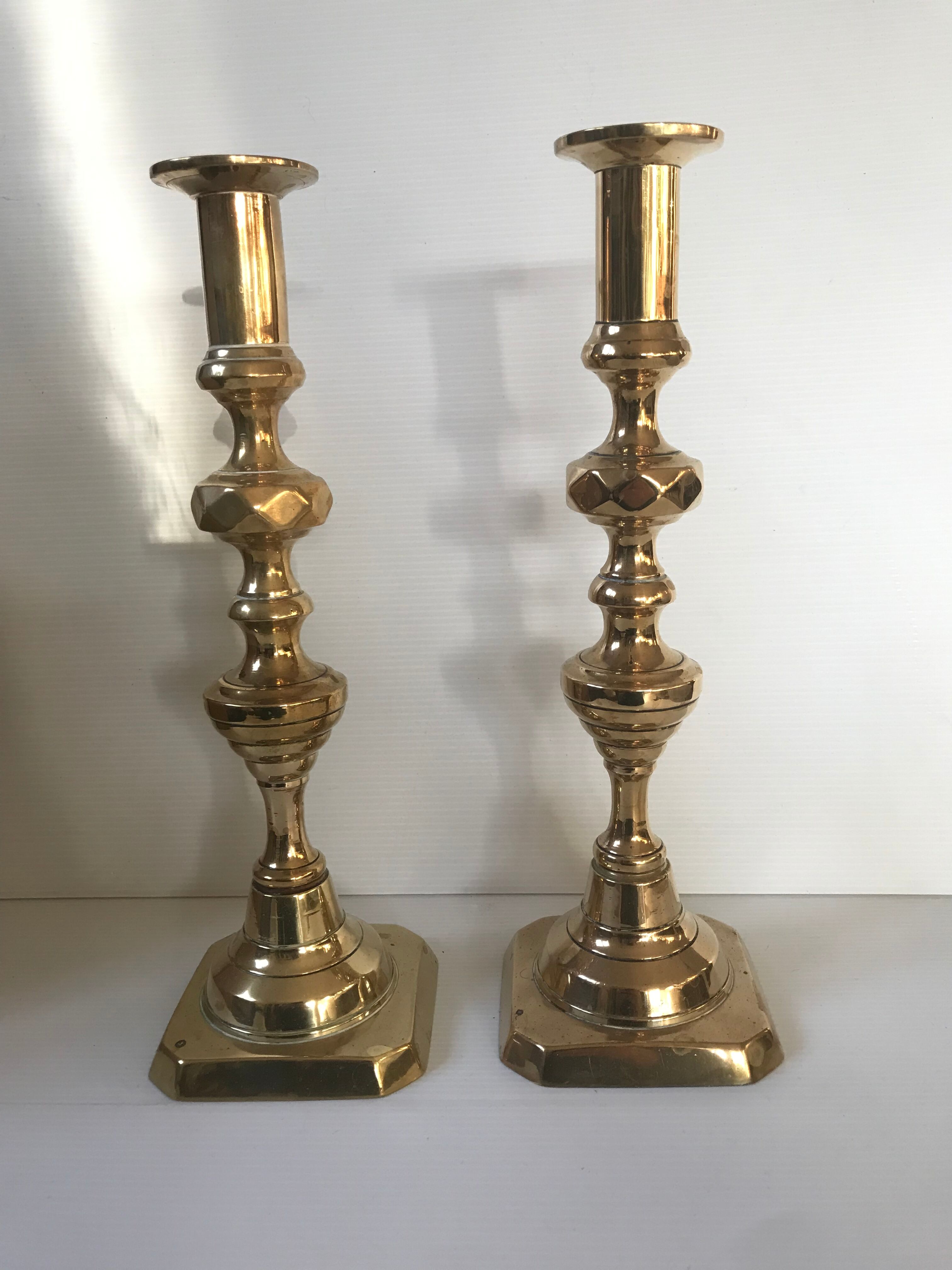 Pair of Victorian candle holders in gilded bronze