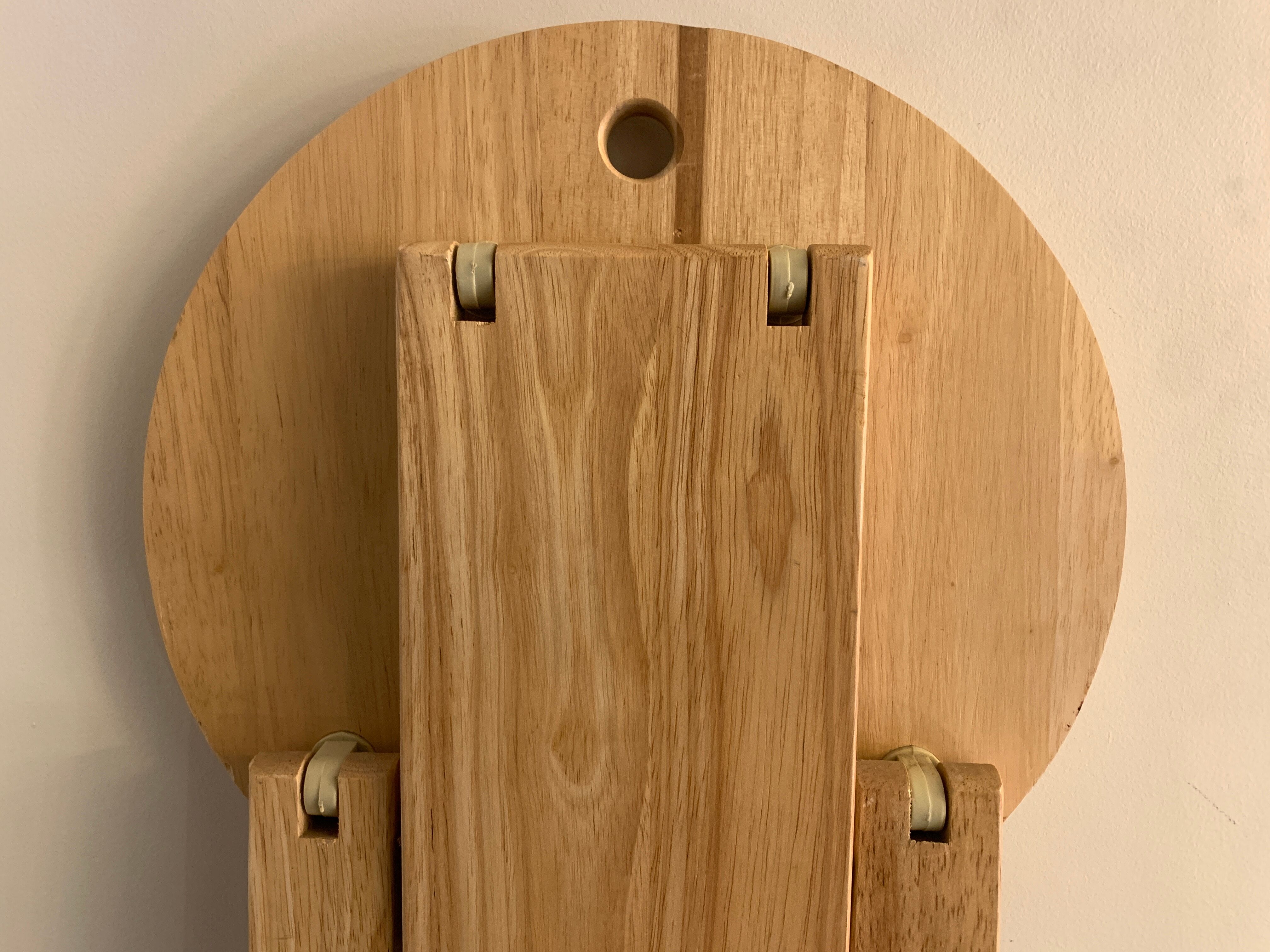 Folding wooden stool design Adrian Reed, Suzy, 1980