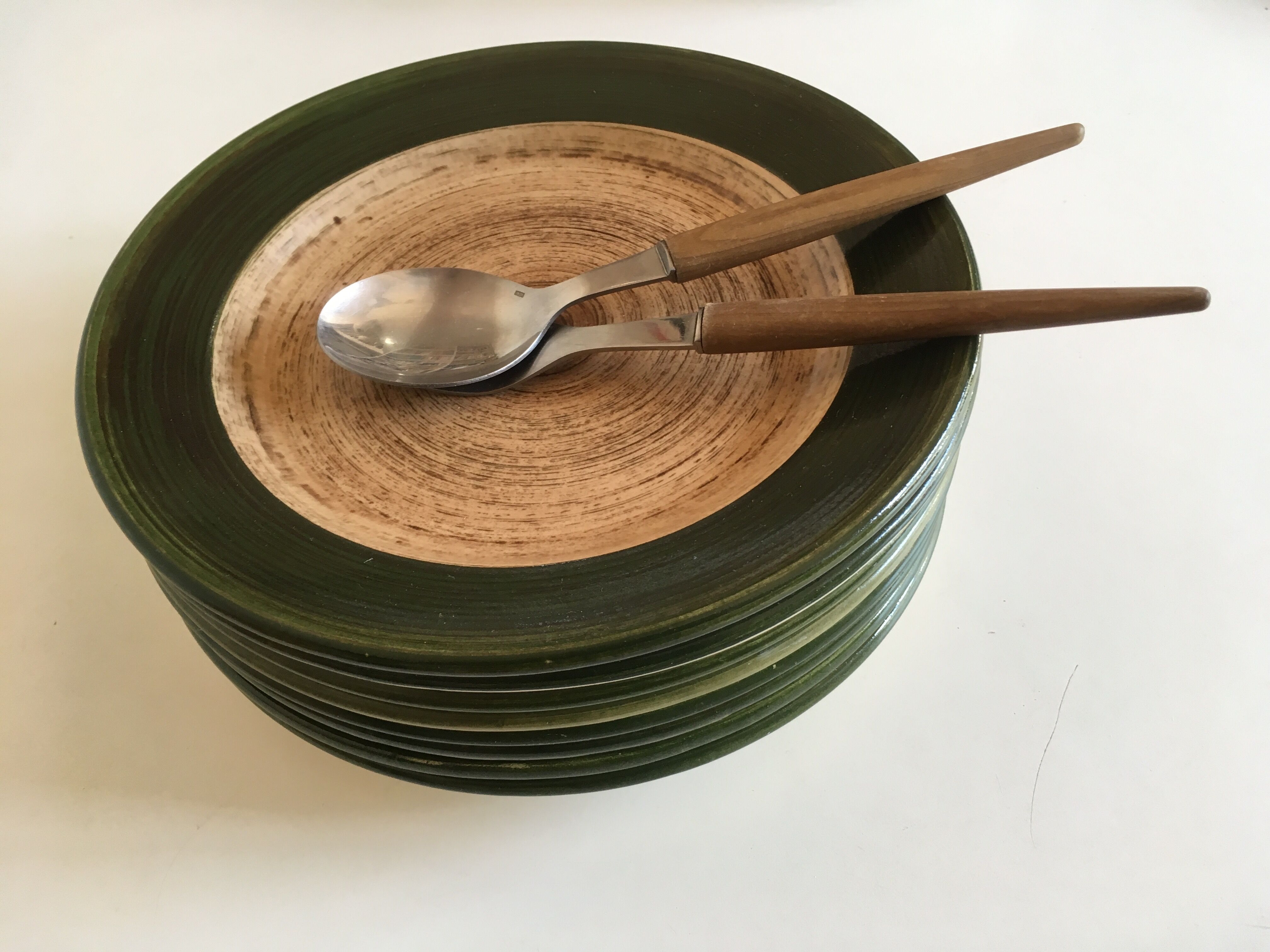 Set de 8 assiettes plates en grès 1970 St Clément bois de rondin de ferme