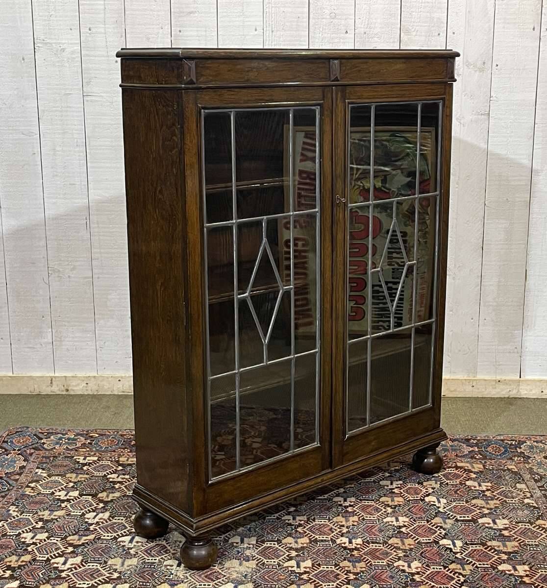 Vitrine anglaise en chêne début XXème